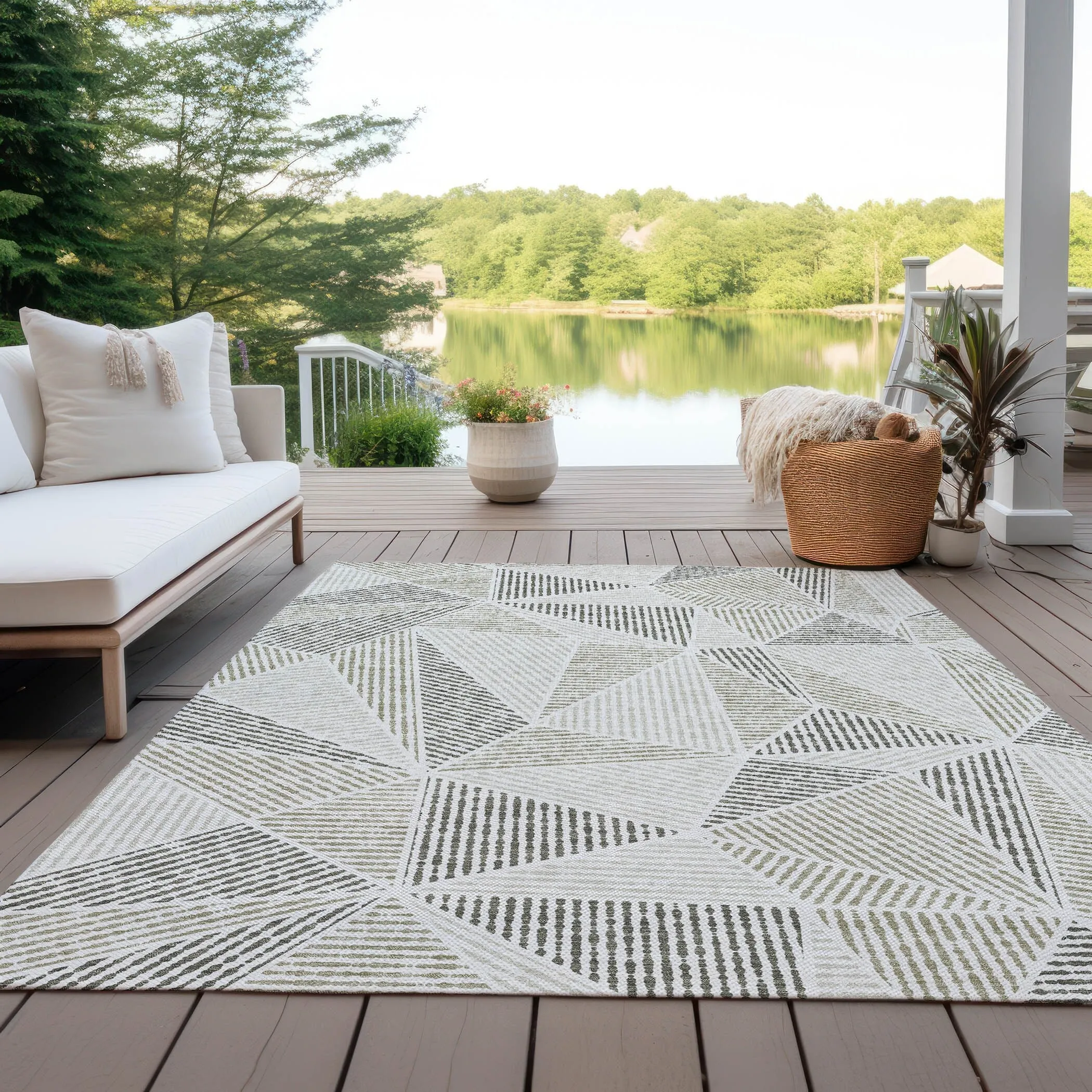 Machine Washable Indoor/ Outdoor Chantille Mosaic Geometric Rug