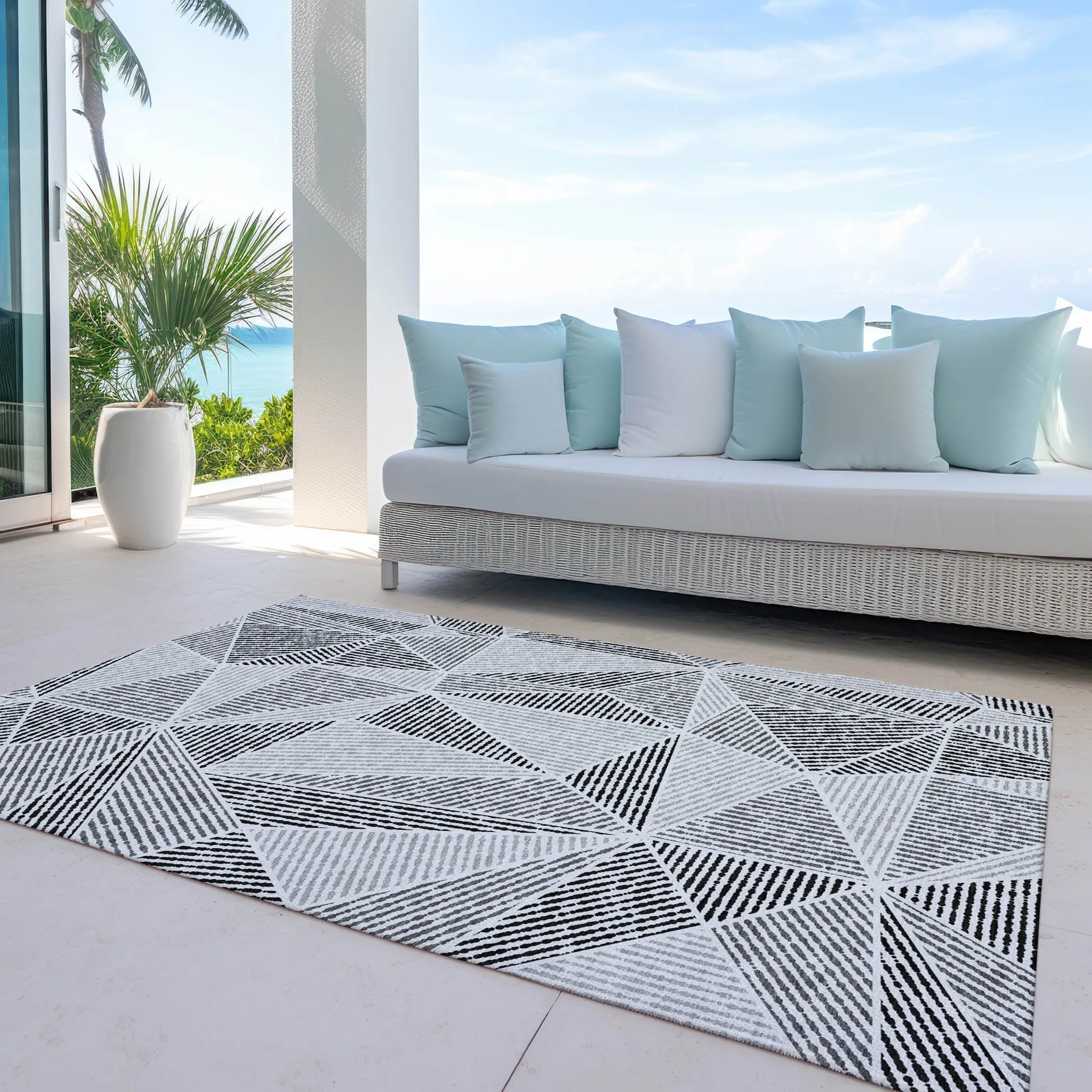 Machine Washable Indoor/ Outdoor Chantille Mosaic Geometric Rug