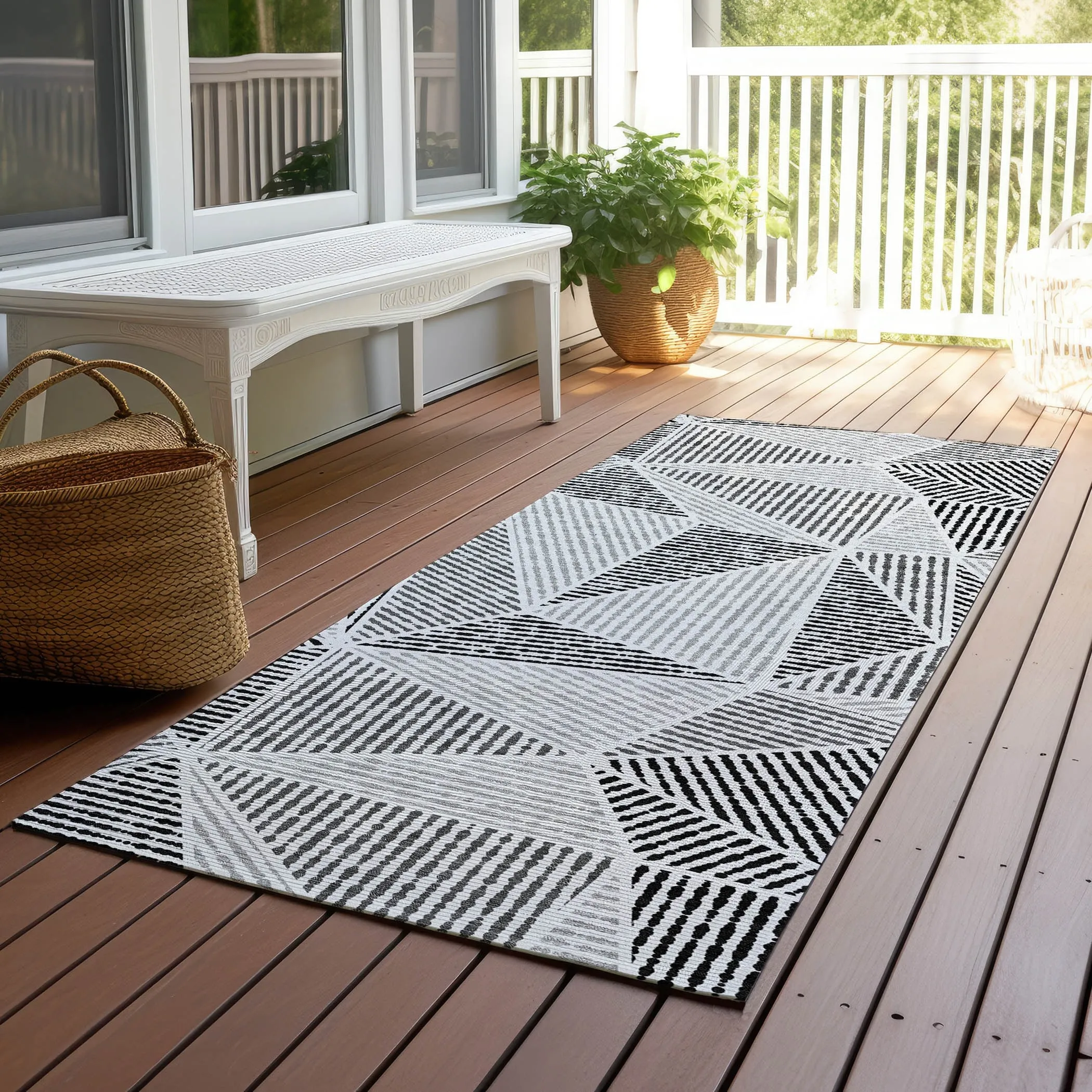 Machine Washable Indoor/ Outdoor Chantille Mosaic Geometric Rug