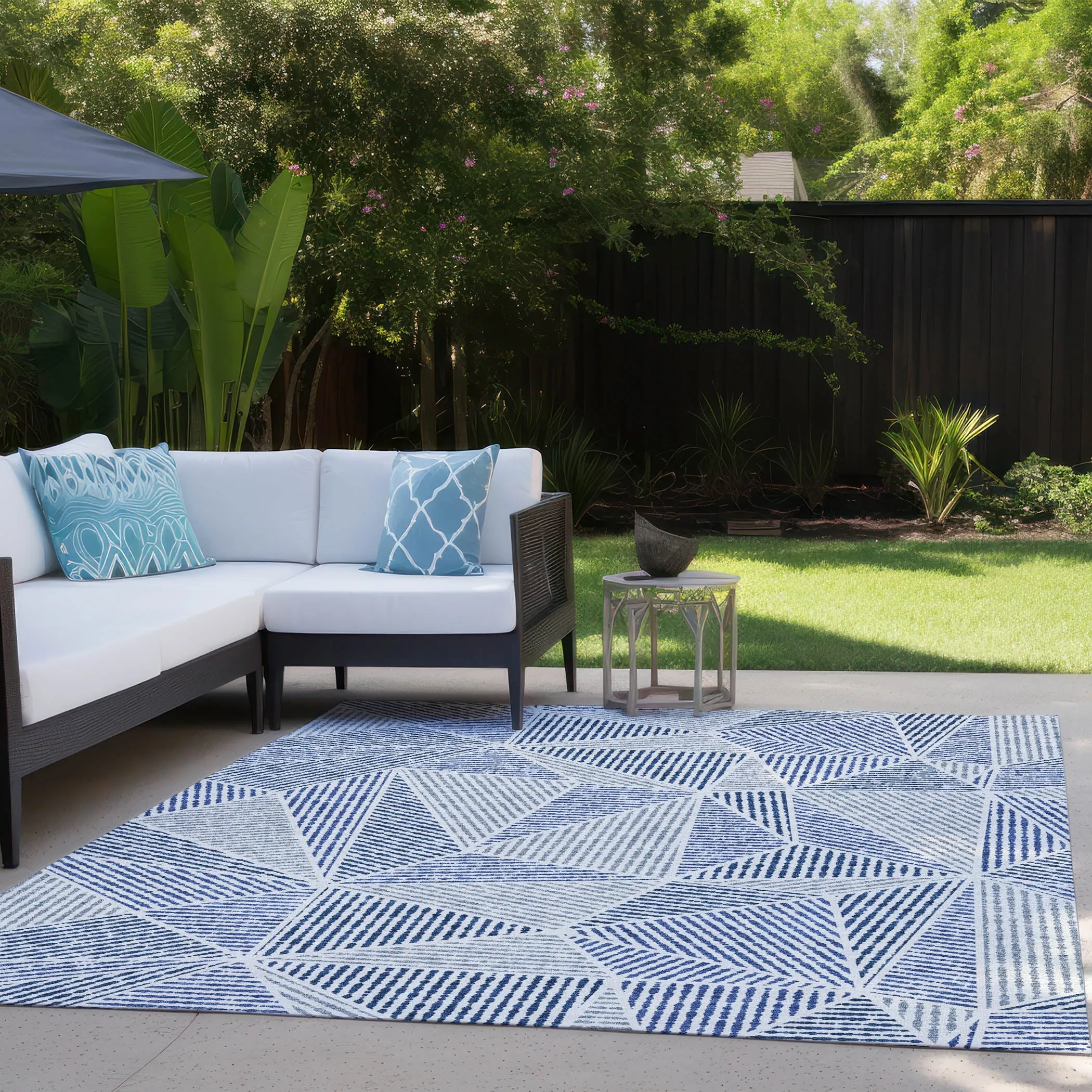 Machine Washable Indoor/ Outdoor Chantille Mosaic Geometric Rug
