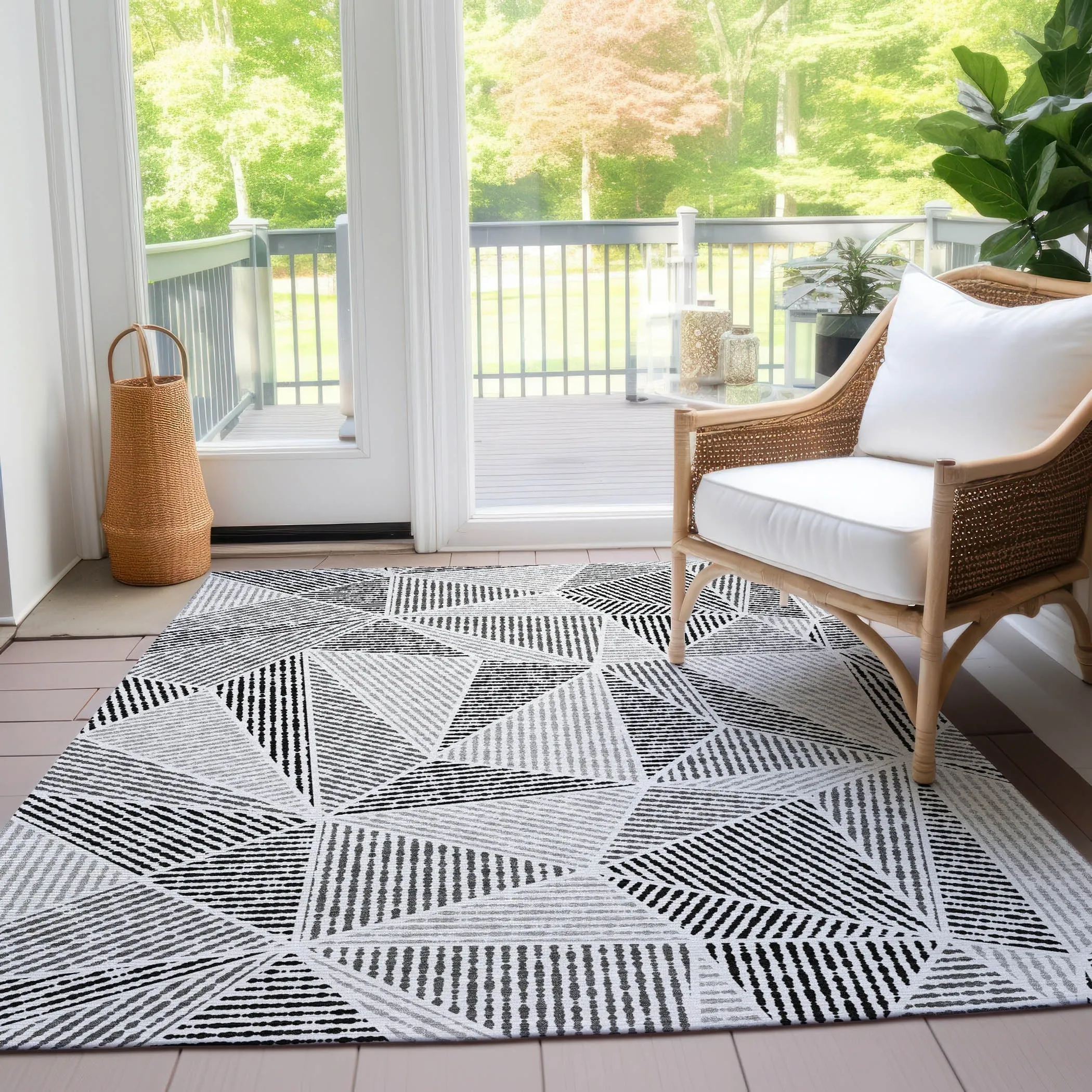 Machine Washable Indoor/ Outdoor Chantille Mosaic Geometric Rug