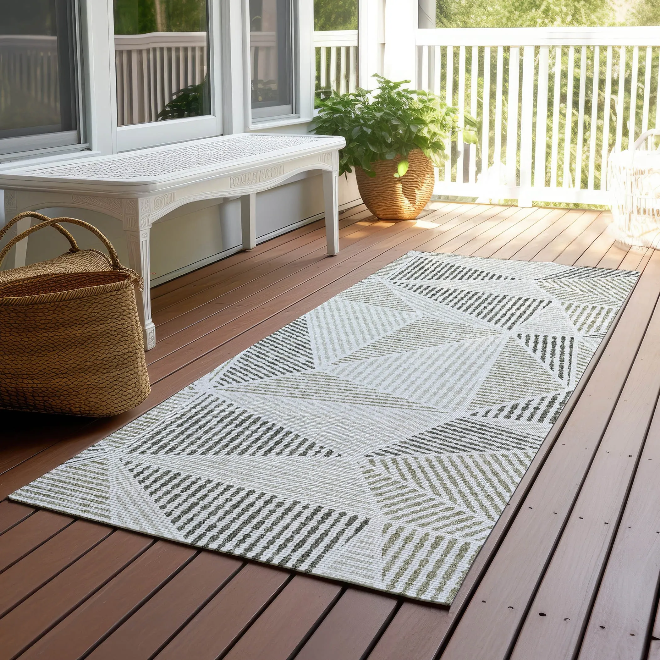 Machine Washable Indoor/ Outdoor Chantille Mosaic Geometric Rug