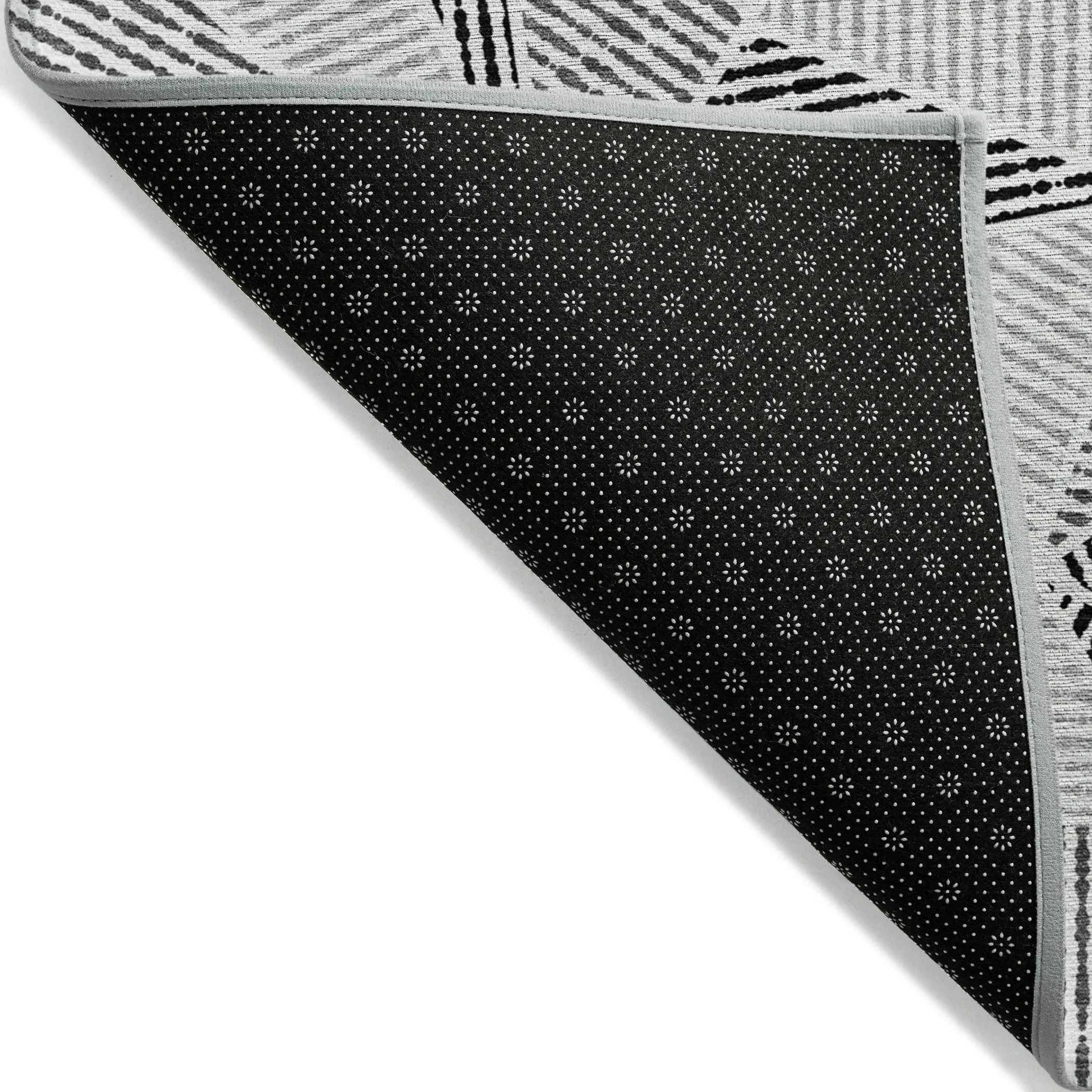 Machine Washable Indoor/ Outdoor Chantille Mosaic Geometric Rug
