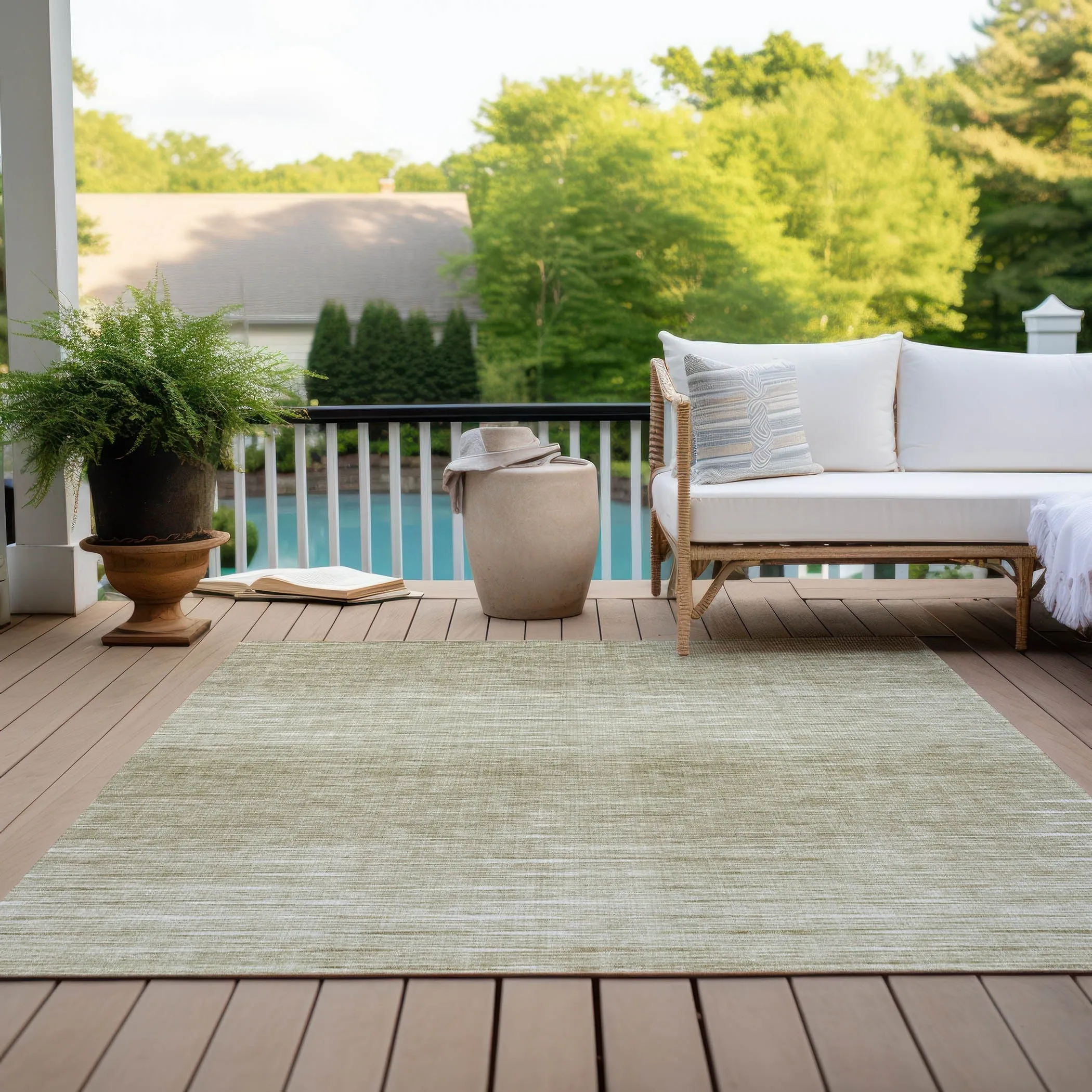 Machine Washable Indoor/ Outdoor Chantille Ombre Stripes Rug