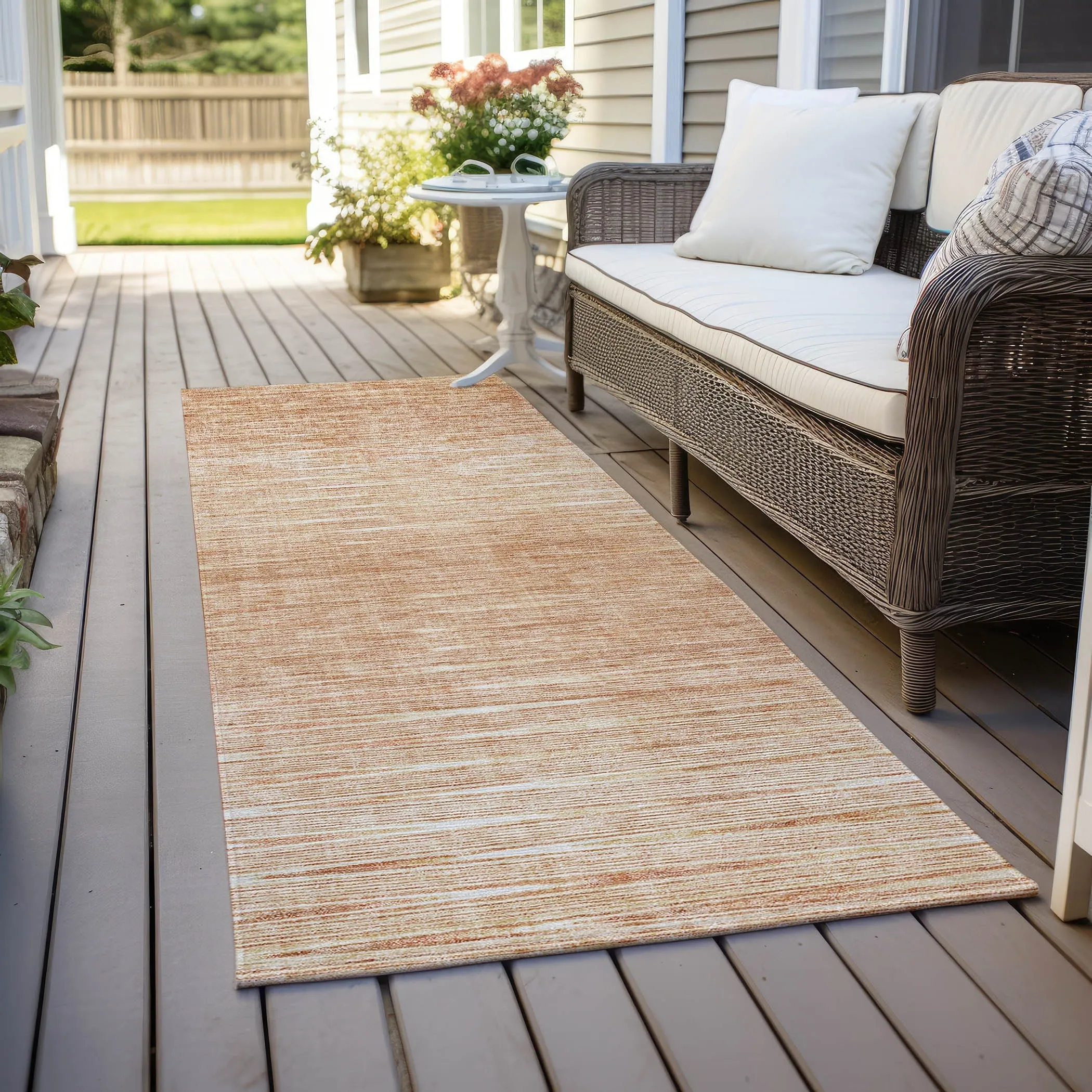 Machine Washable Indoor/ Outdoor Chantille Ombre Stripes Rug