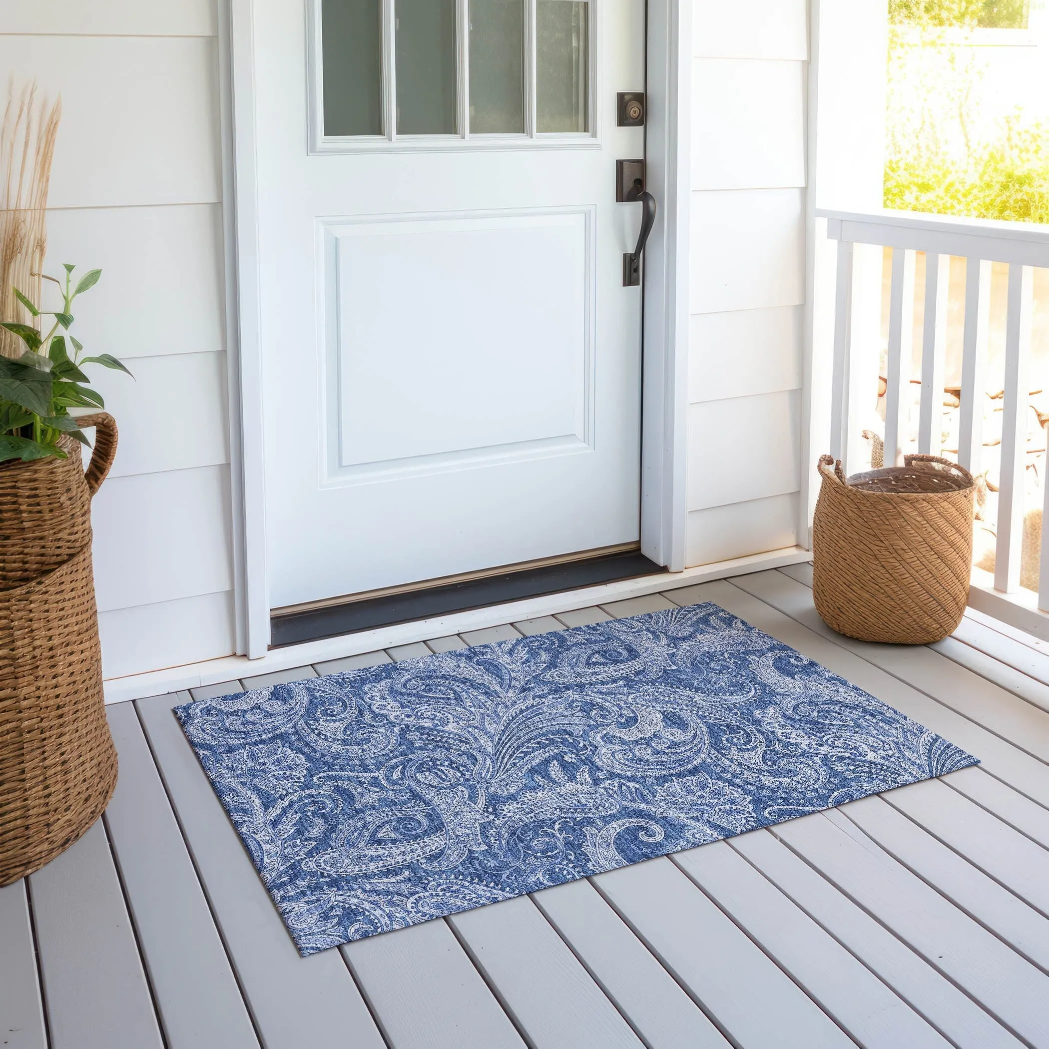 Machine Washable Indoor/ Outdoor Chantille Paisley Traditional Rug