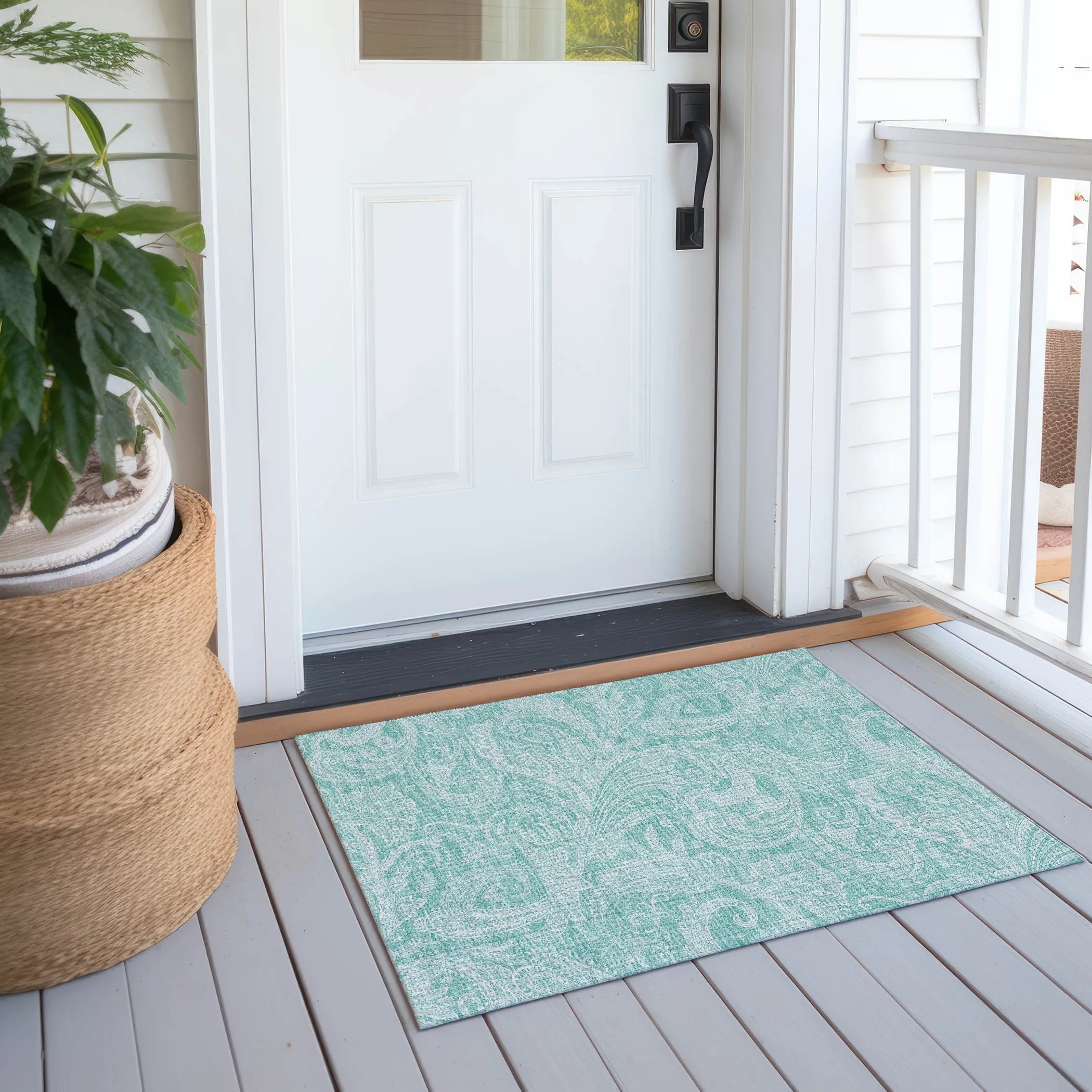 Machine Washable Indoor/ Outdoor Chantille Paisley Traditional Rug