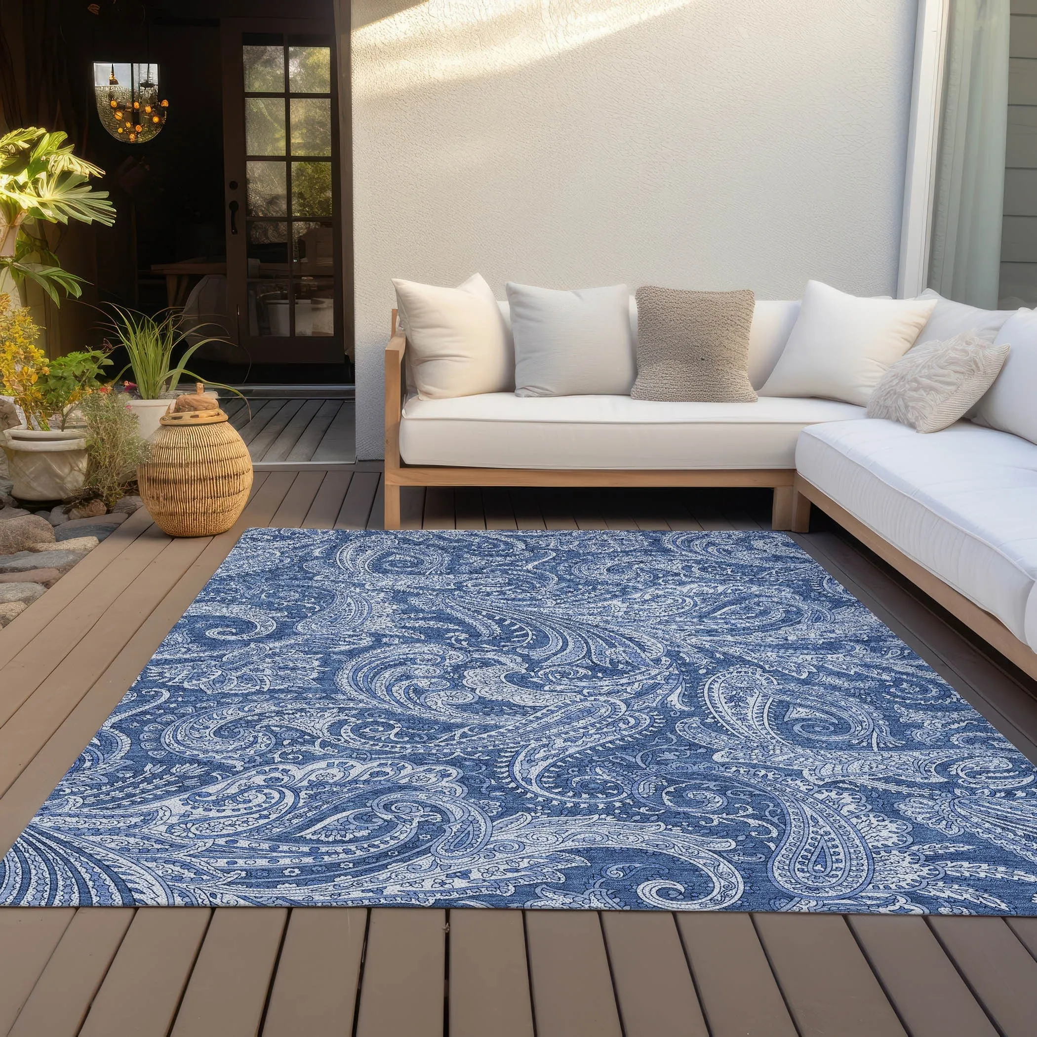 Machine Washable Indoor/ Outdoor Chantille Paisley Traditional Rug