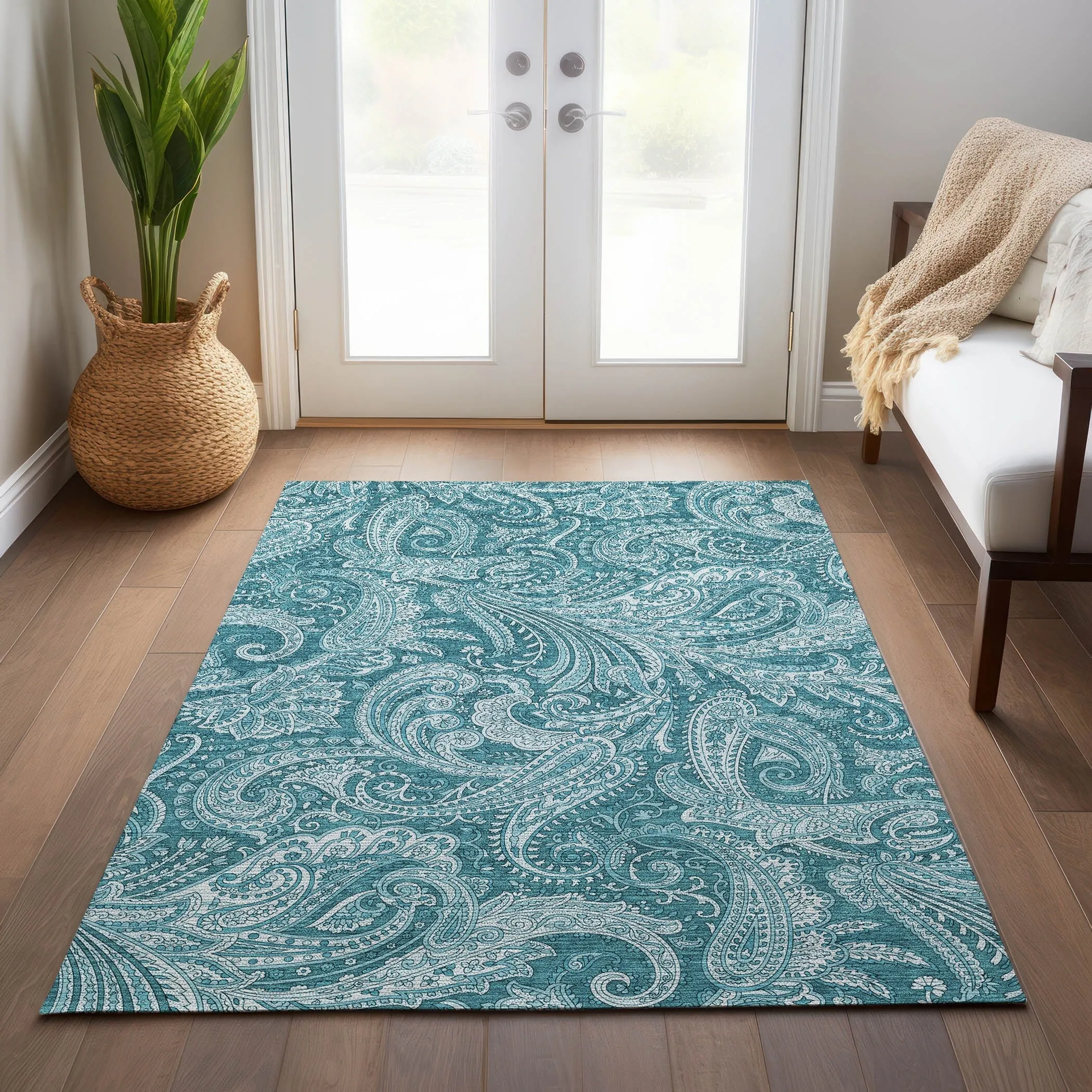 Machine Washable Indoor/ Outdoor Chantille Paisley Traditional Rug