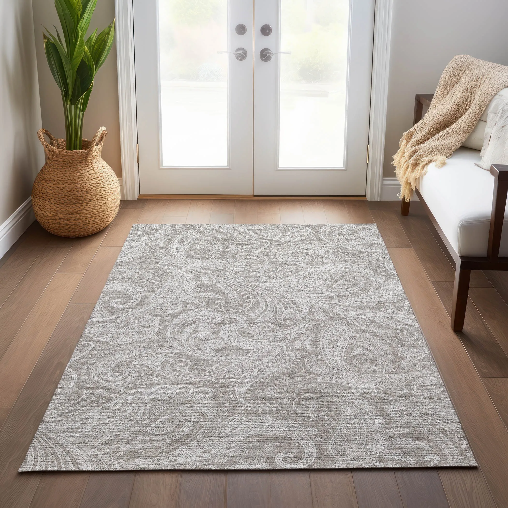 Machine Washable Indoor/ Outdoor Chantille Paisley Traditional Rug