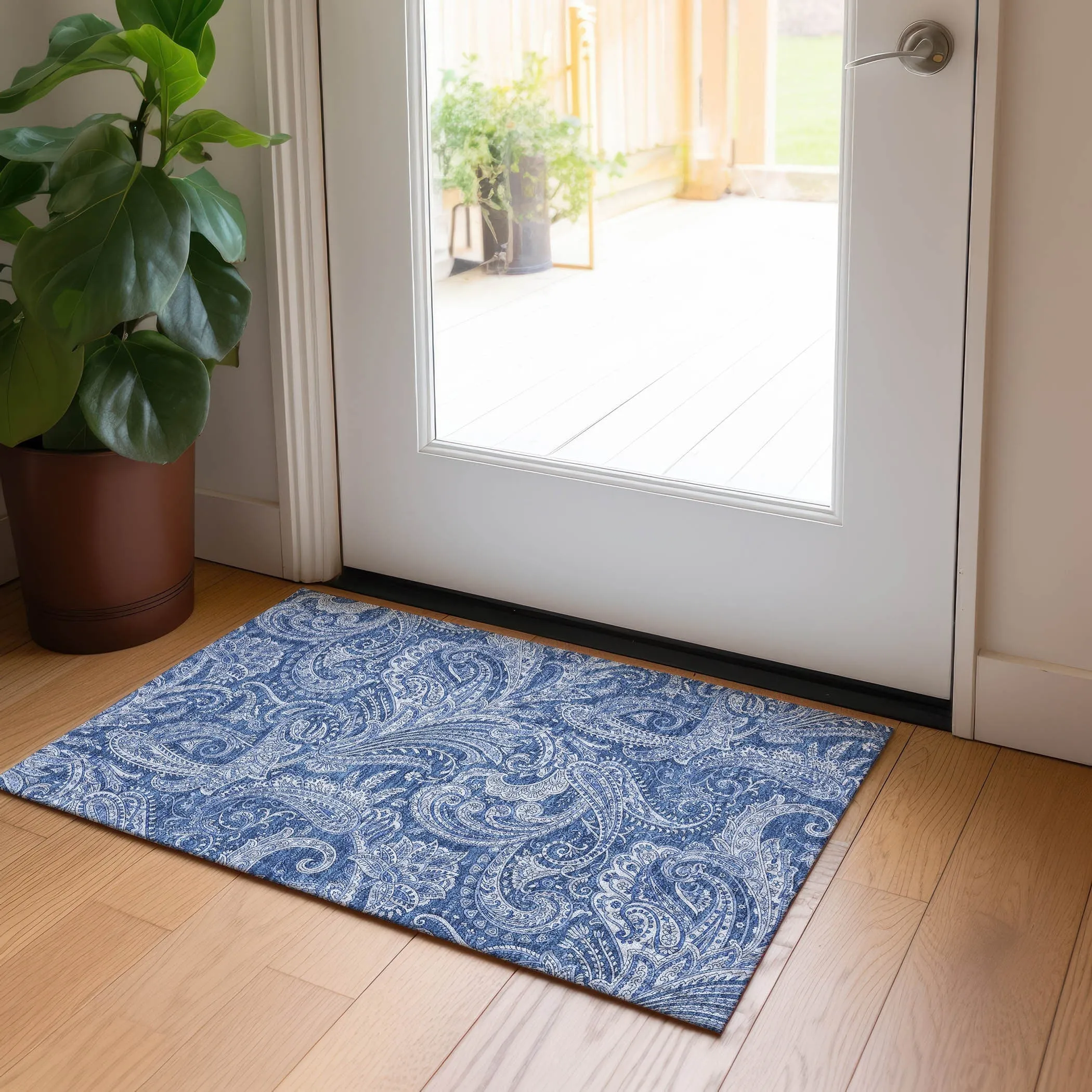 Machine Washable Indoor/ Outdoor Chantille Paisley Traditional Rug