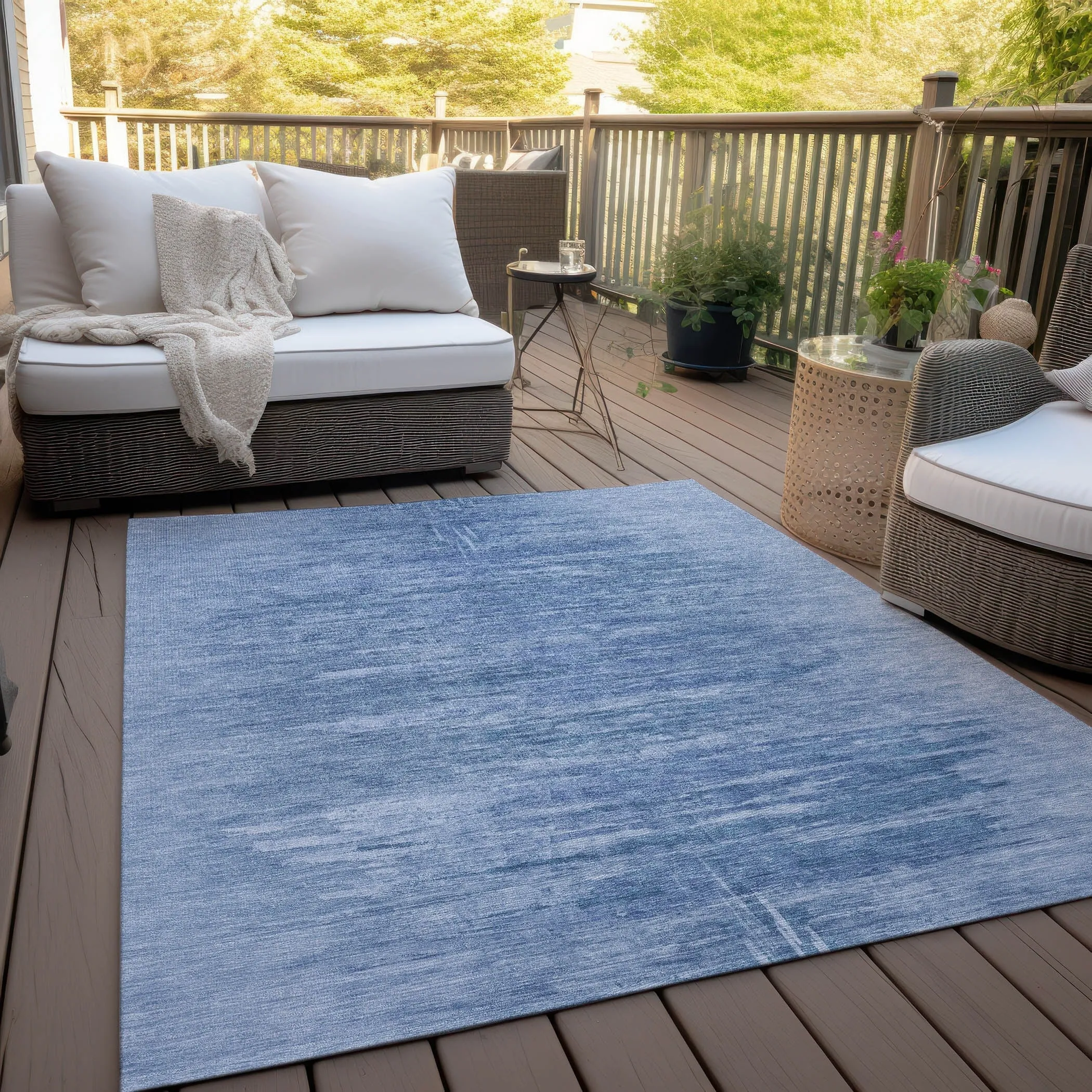 Machine Washable Indoor/ Outdoor Chantille Solid Ombre Rug
