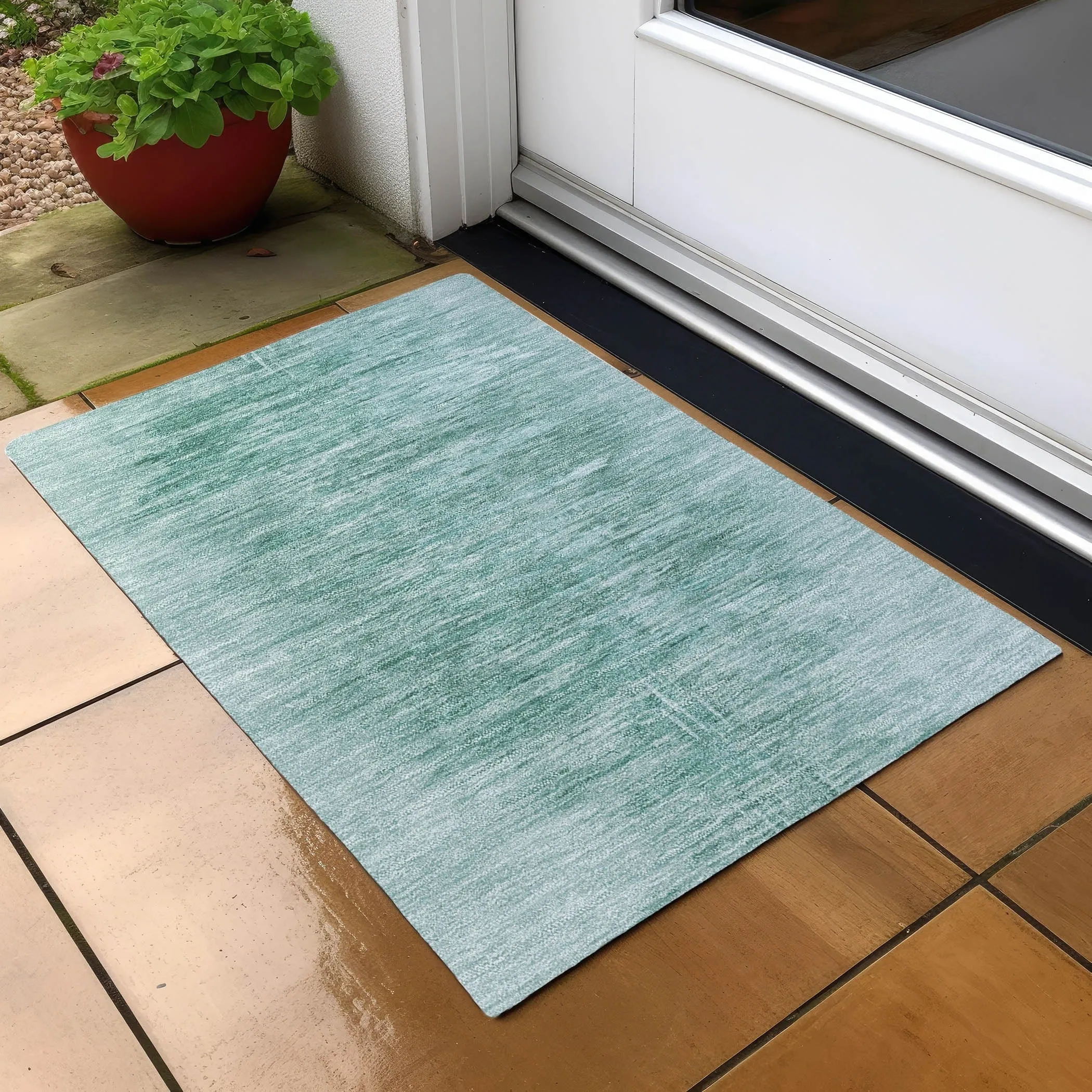 Machine Washable Indoor/ Outdoor Chantille Solid Ombre Rug