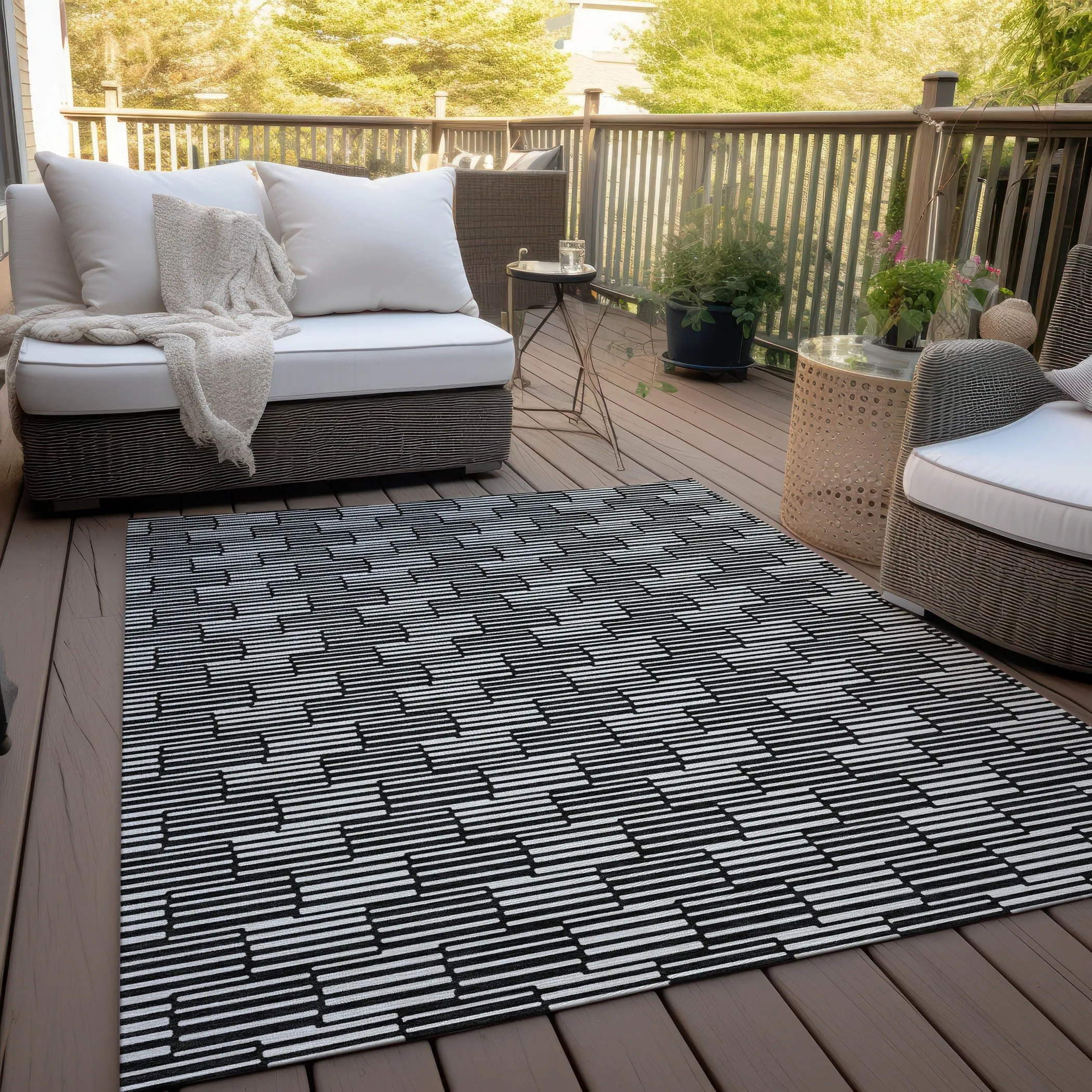 Machine Washable Indoor/ Outdoor Chantille Stripe Blocks Rug