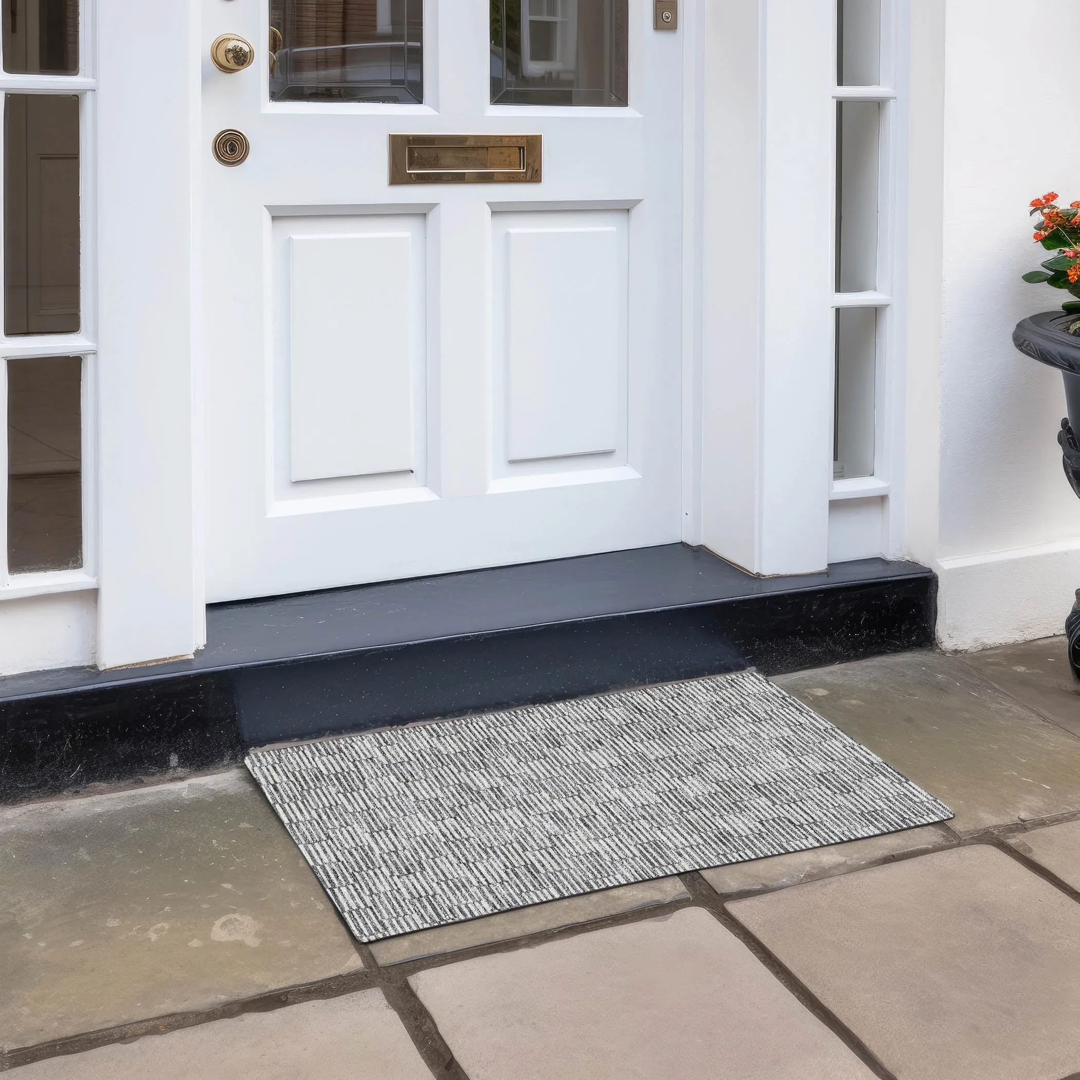 Machine Washable Indoor/ Outdoor Chantille Stripe Blocks Rug