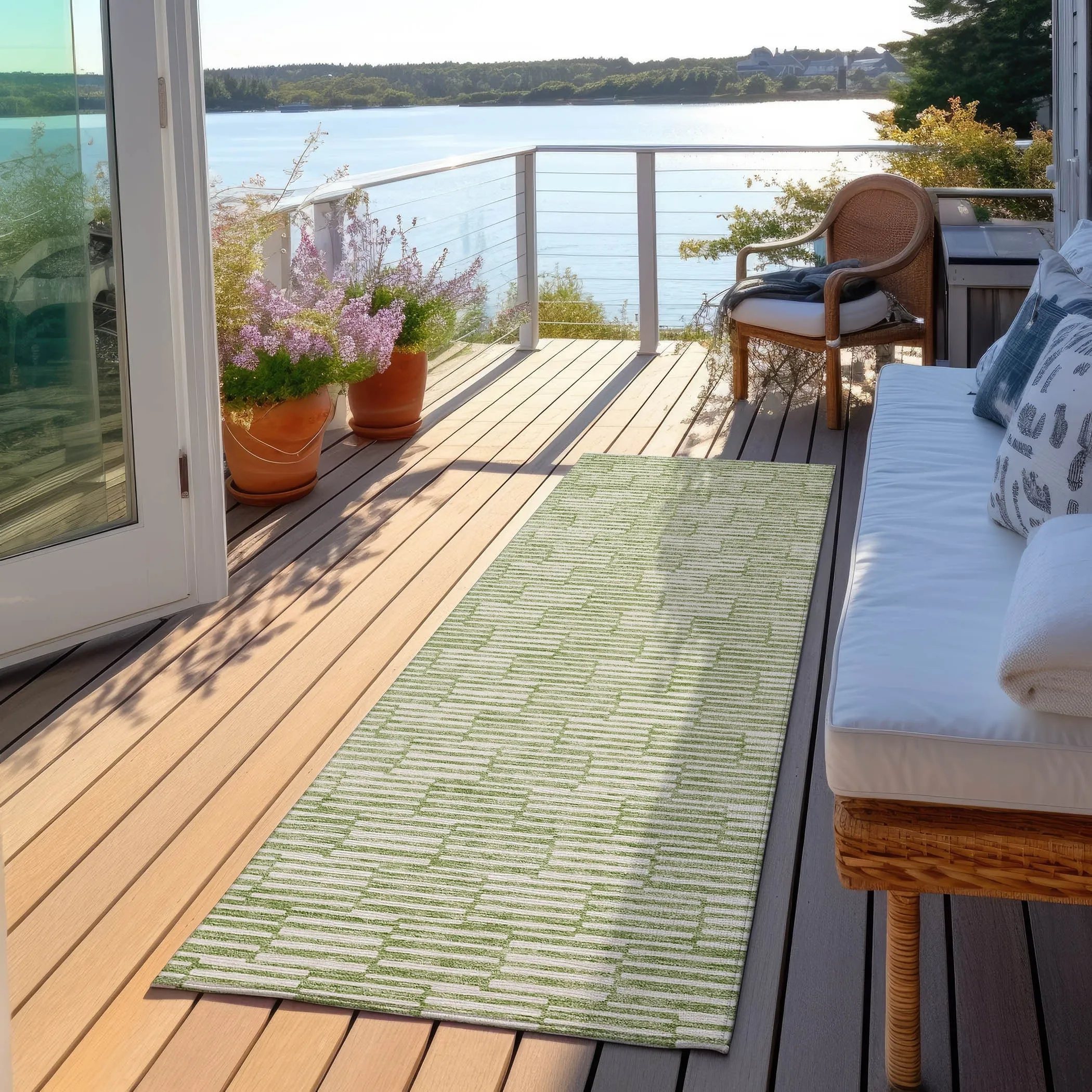 Machine Washable Indoor/ Outdoor Chantille Stripe Blocks Rug