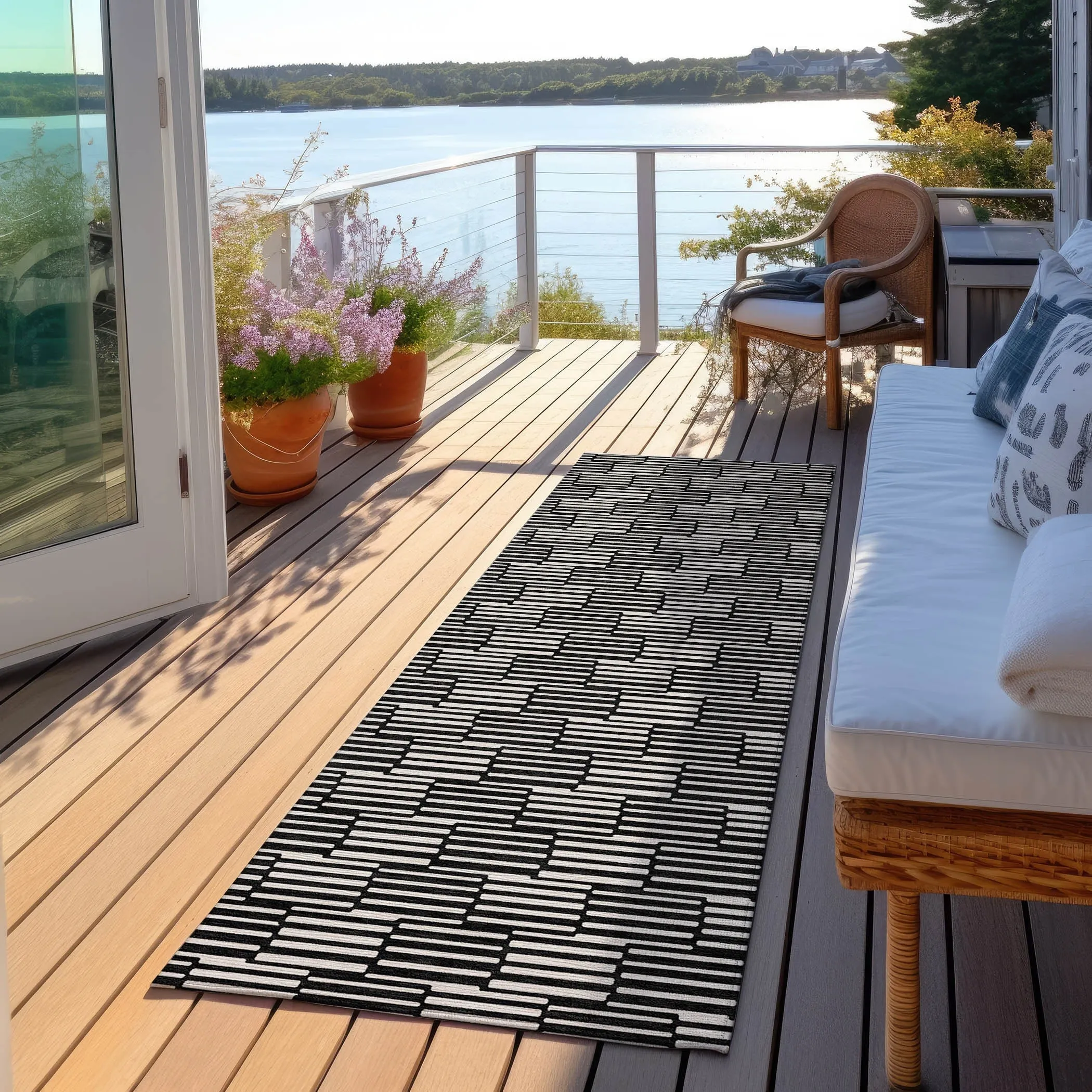 Machine Washable Indoor/ Outdoor Chantille Stripe Blocks Rug
