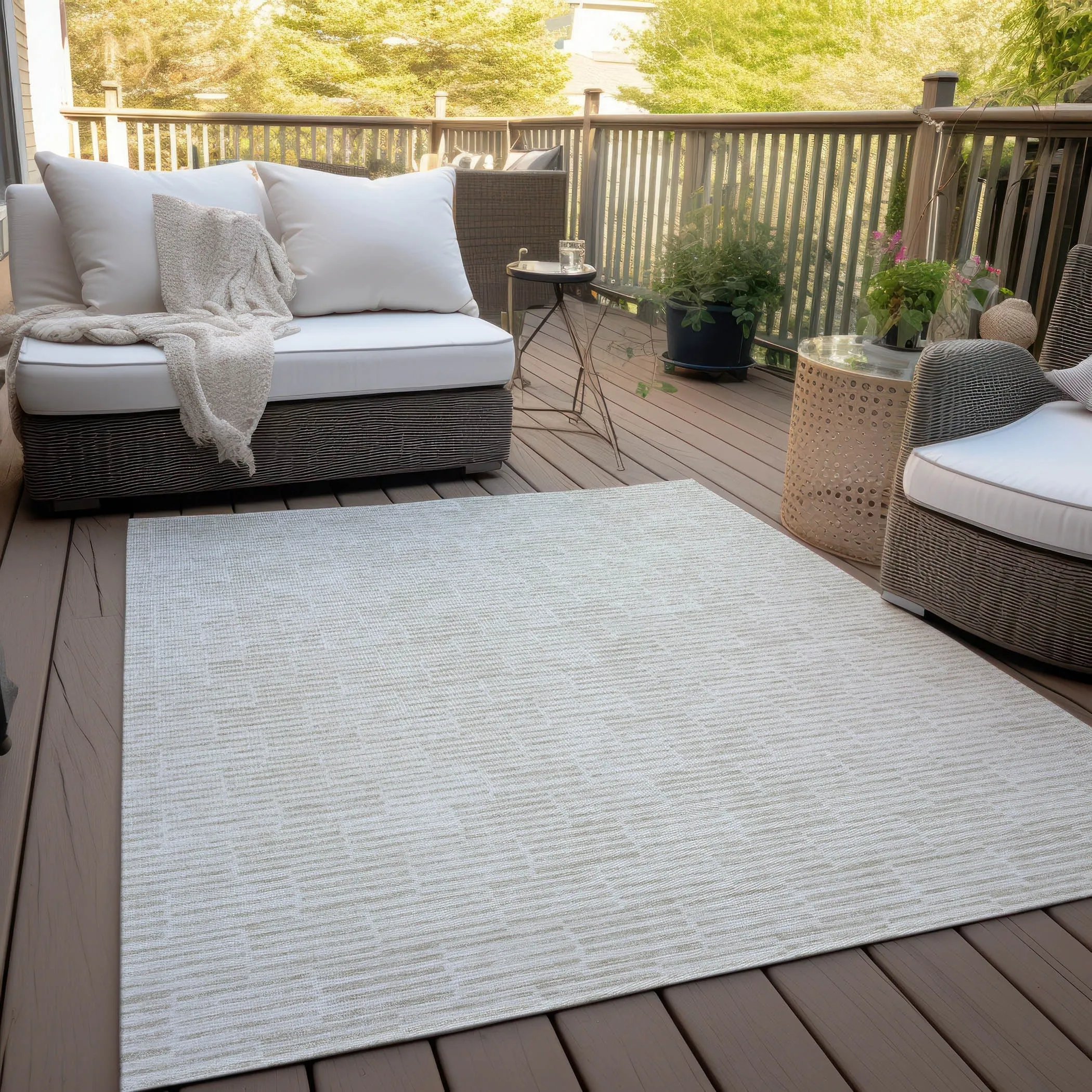Machine Washable Indoor/ Outdoor Chantille Stripe Blocks Rug