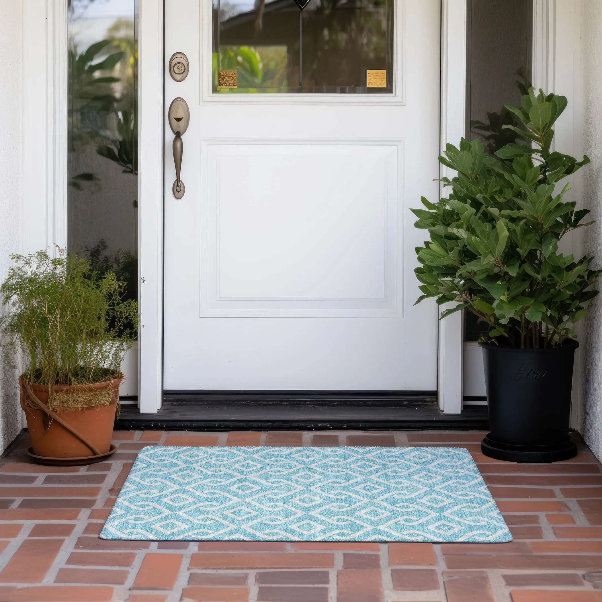 Machine Washable Indoor/ Outdoor Chantille Trellis Scroll Rug
