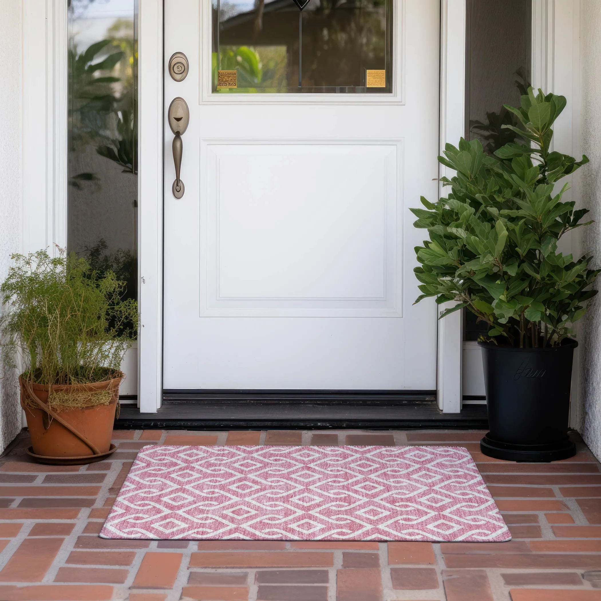 Machine Washable Indoor/ Outdoor Chantille Trellis Scroll Rug