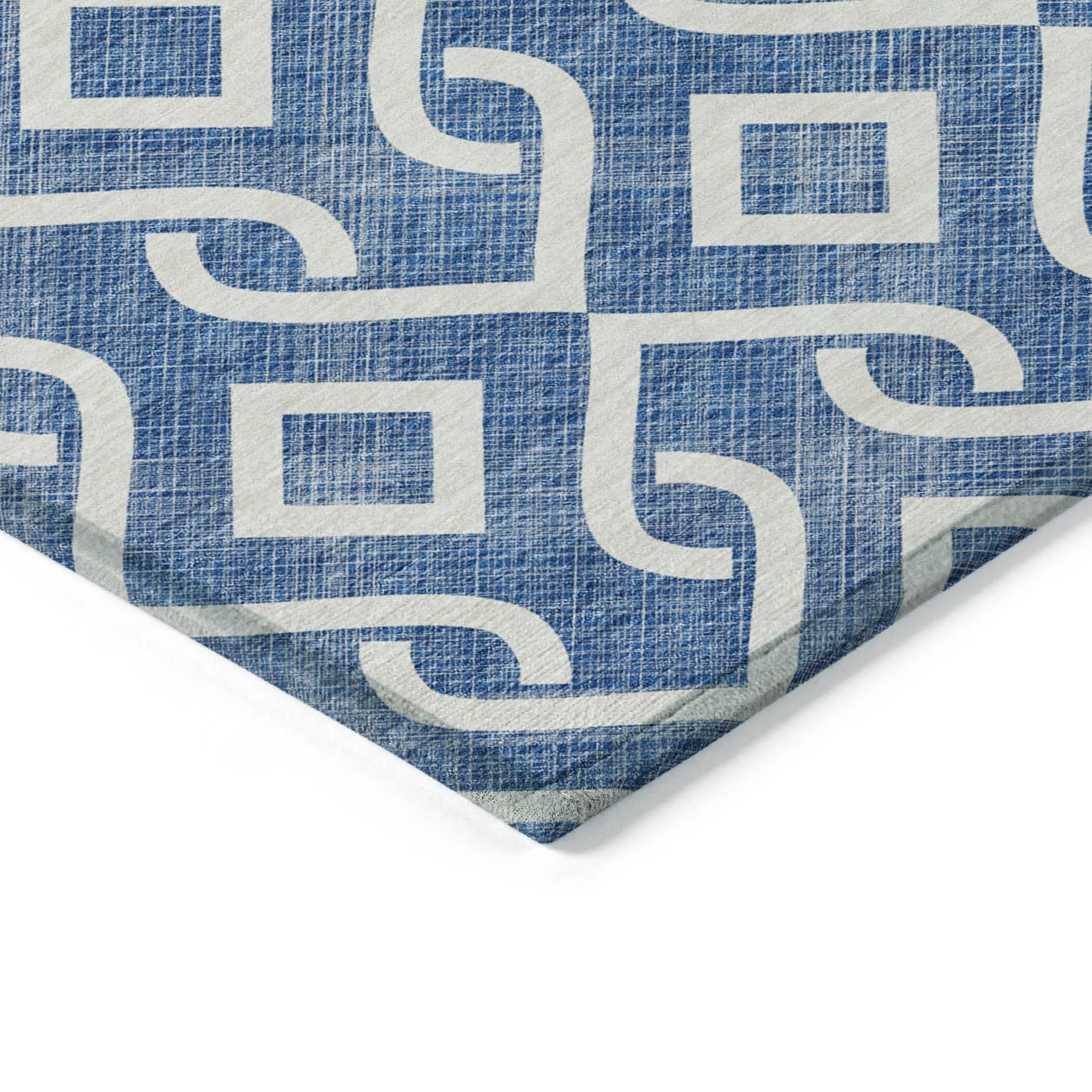 Machine Washable Indoor/ Outdoor Chantille Trellis Scroll Rug