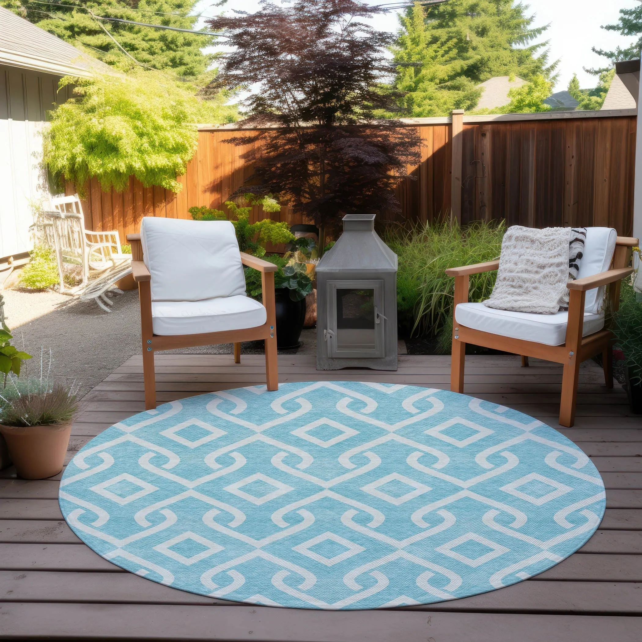 Machine Washable Indoor/ Outdoor Chantille Trellis Scroll Rug