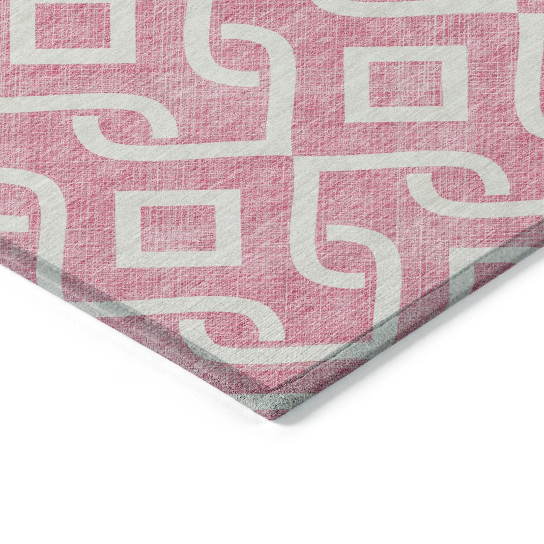 Machine Washable Indoor/ Outdoor Chantille Trellis Scroll Rug