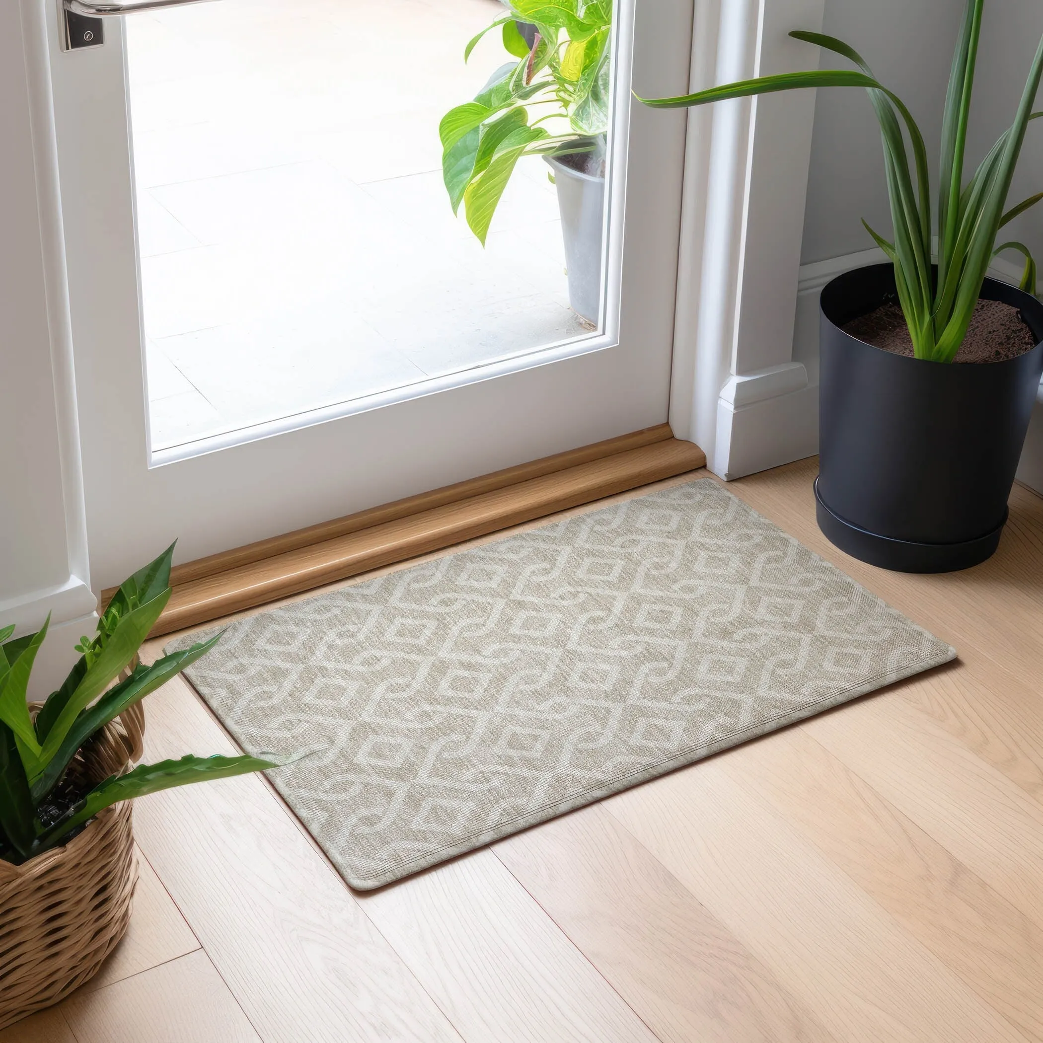Machine Washable Indoor/ Outdoor Chantille Trellis Scroll Rug