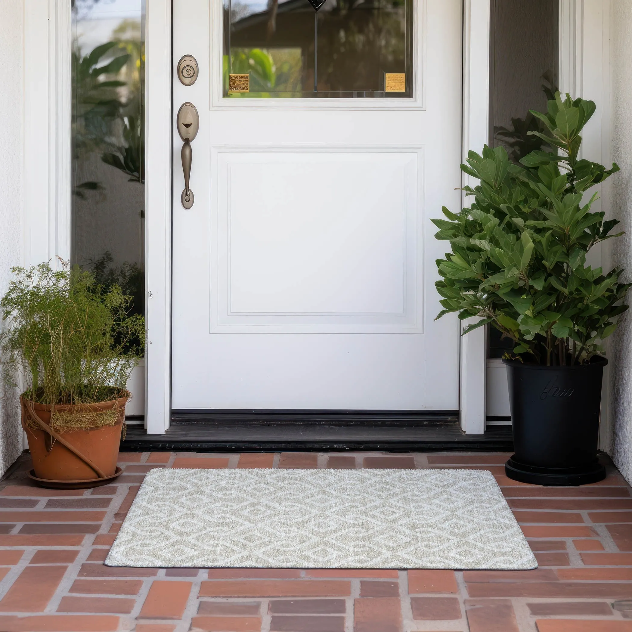 Machine Washable Indoor/ Outdoor Chantille Trellis Scroll Rug