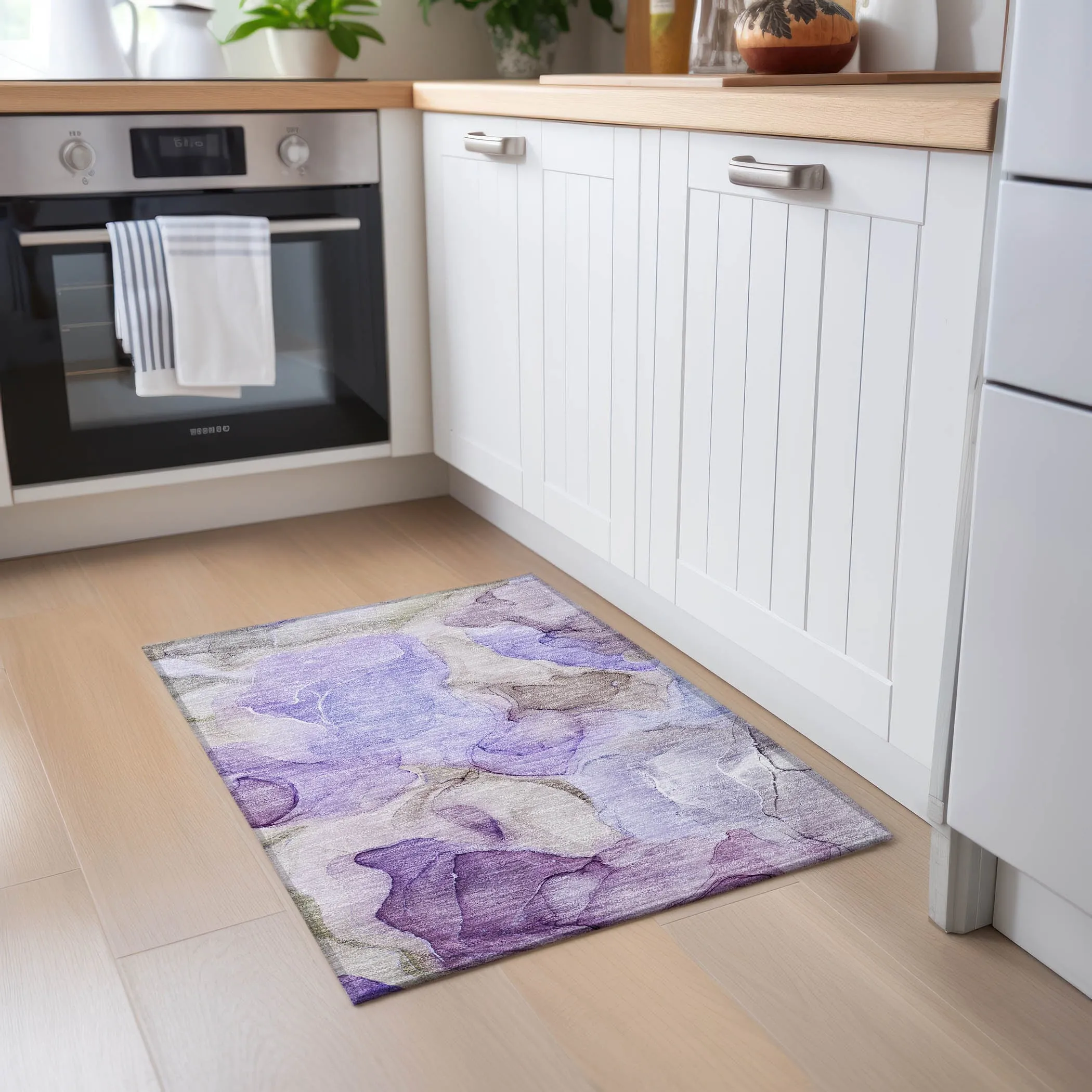 Machine Washable Indoor/ Outdoor Chantille Watercolor Purple Rug