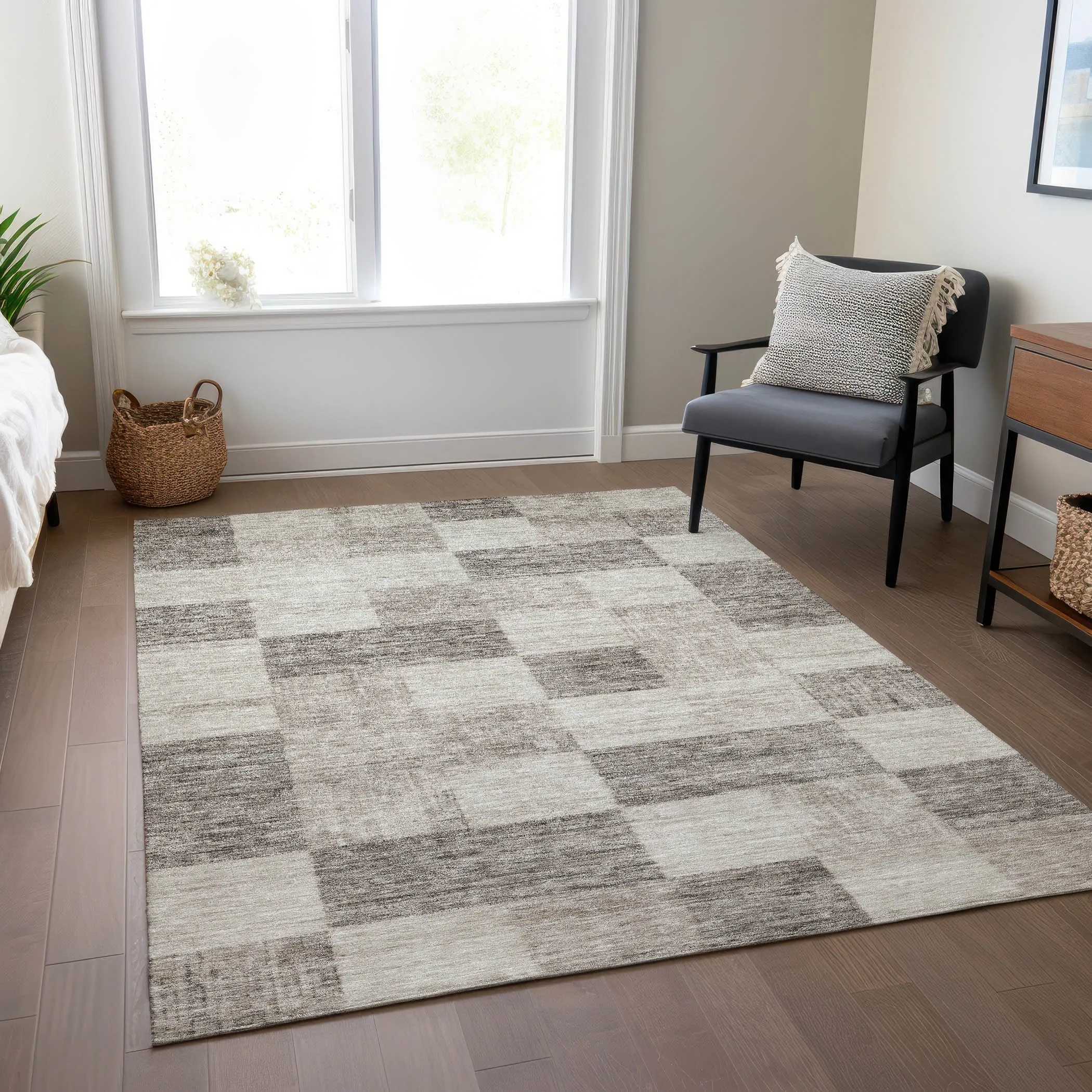 Machine Washable Indoor/ Outdoor Checker Chantille Rug