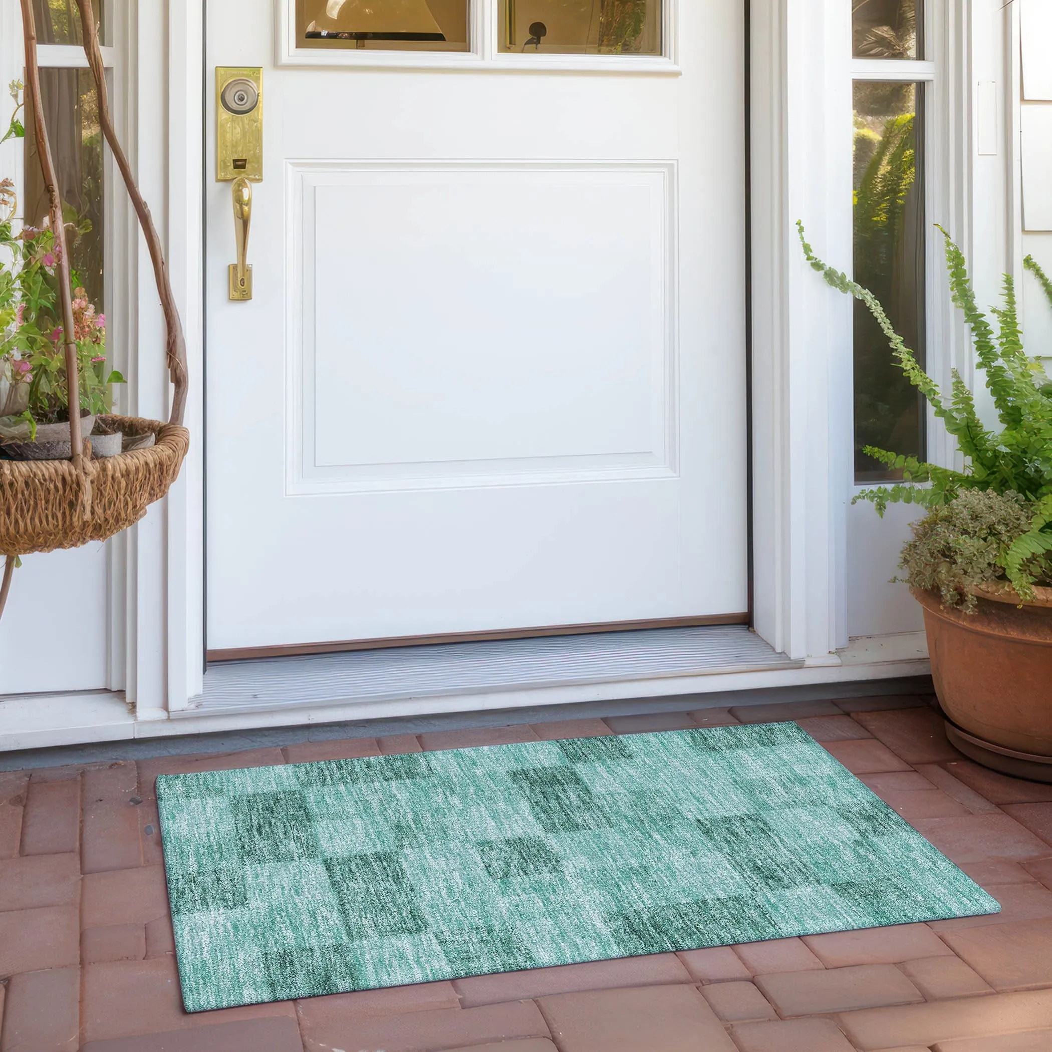 Machine Washable Indoor/ Outdoor Checker Chantille Rug