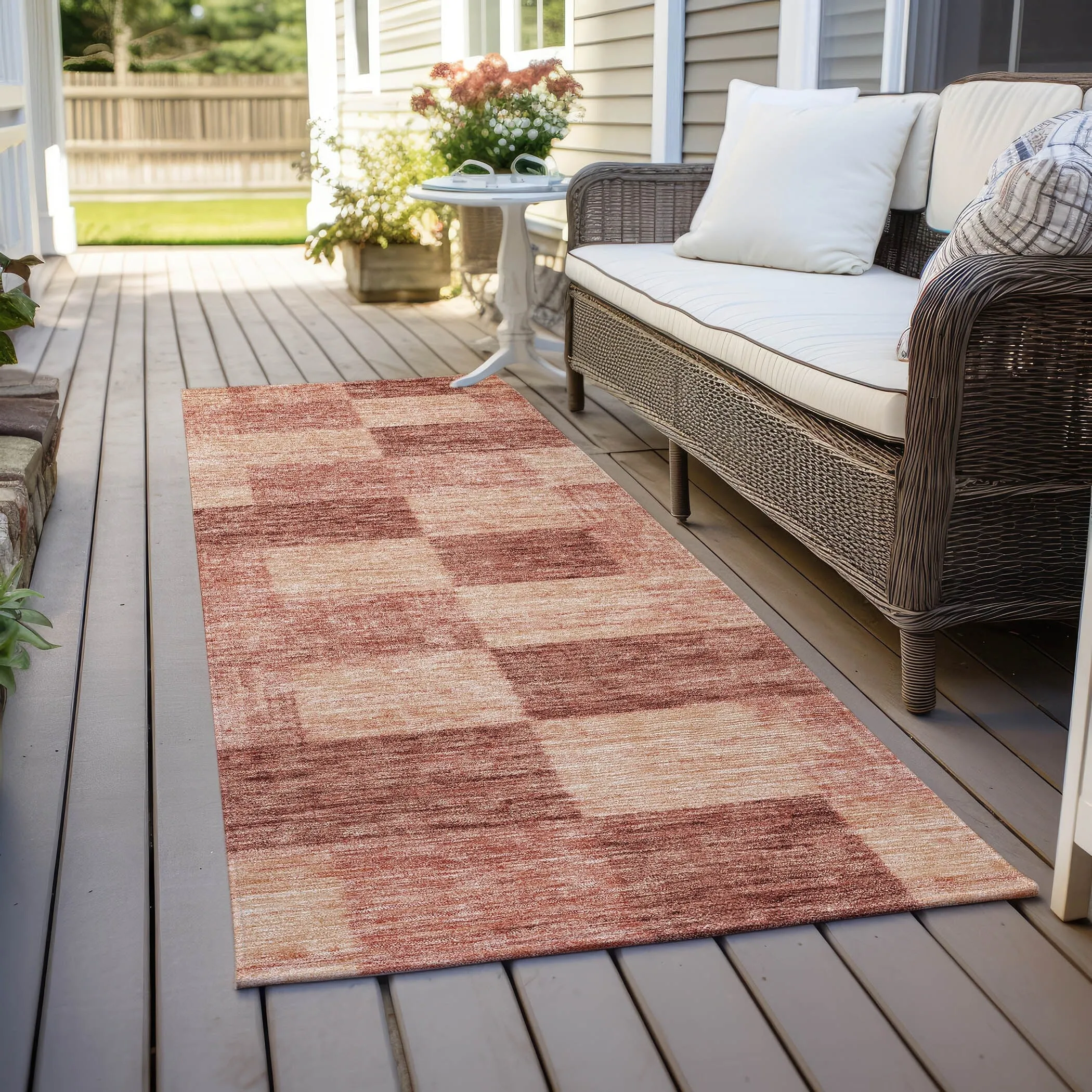 Machine Washable Indoor/ Outdoor Checker Chantille Rug