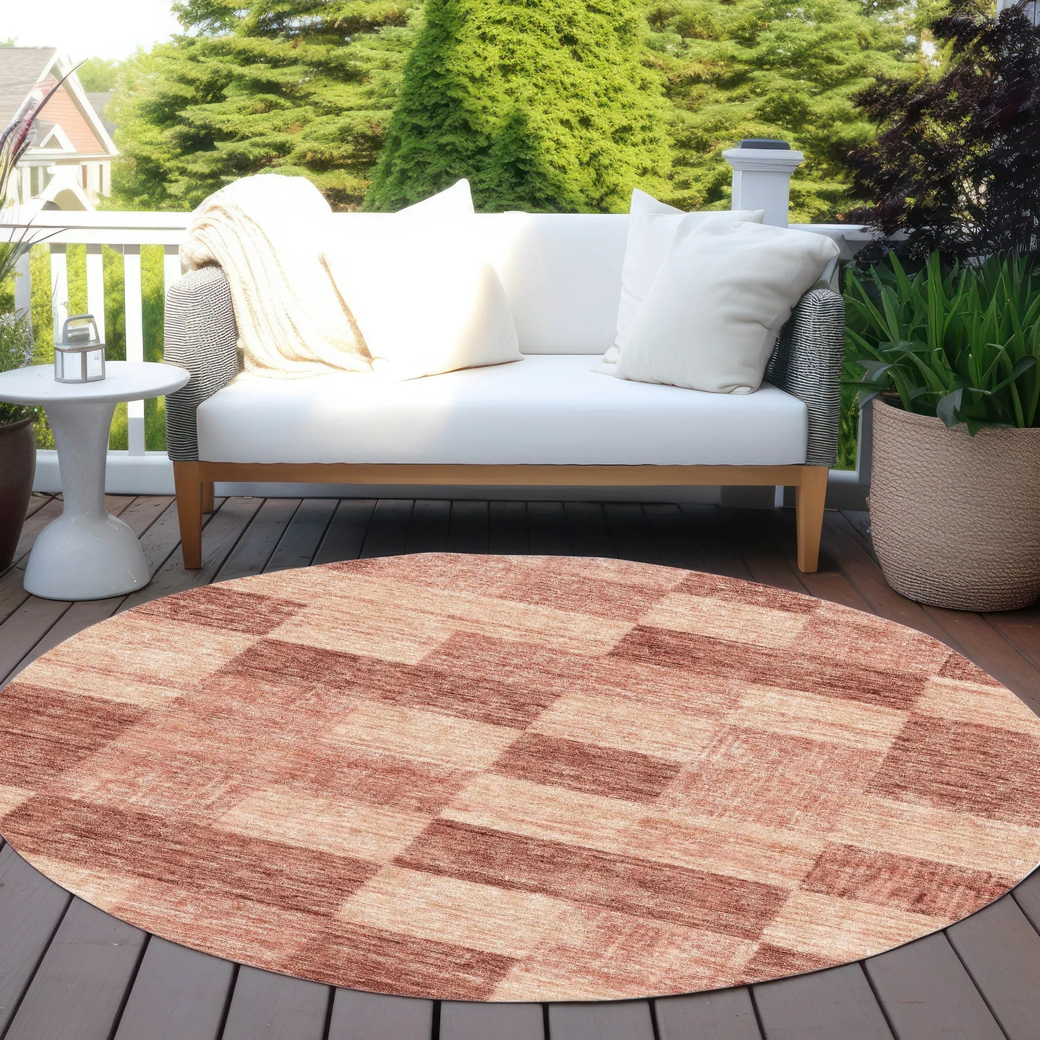 Machine Washable Indoor/ Outdoor Checker Chantille Rug