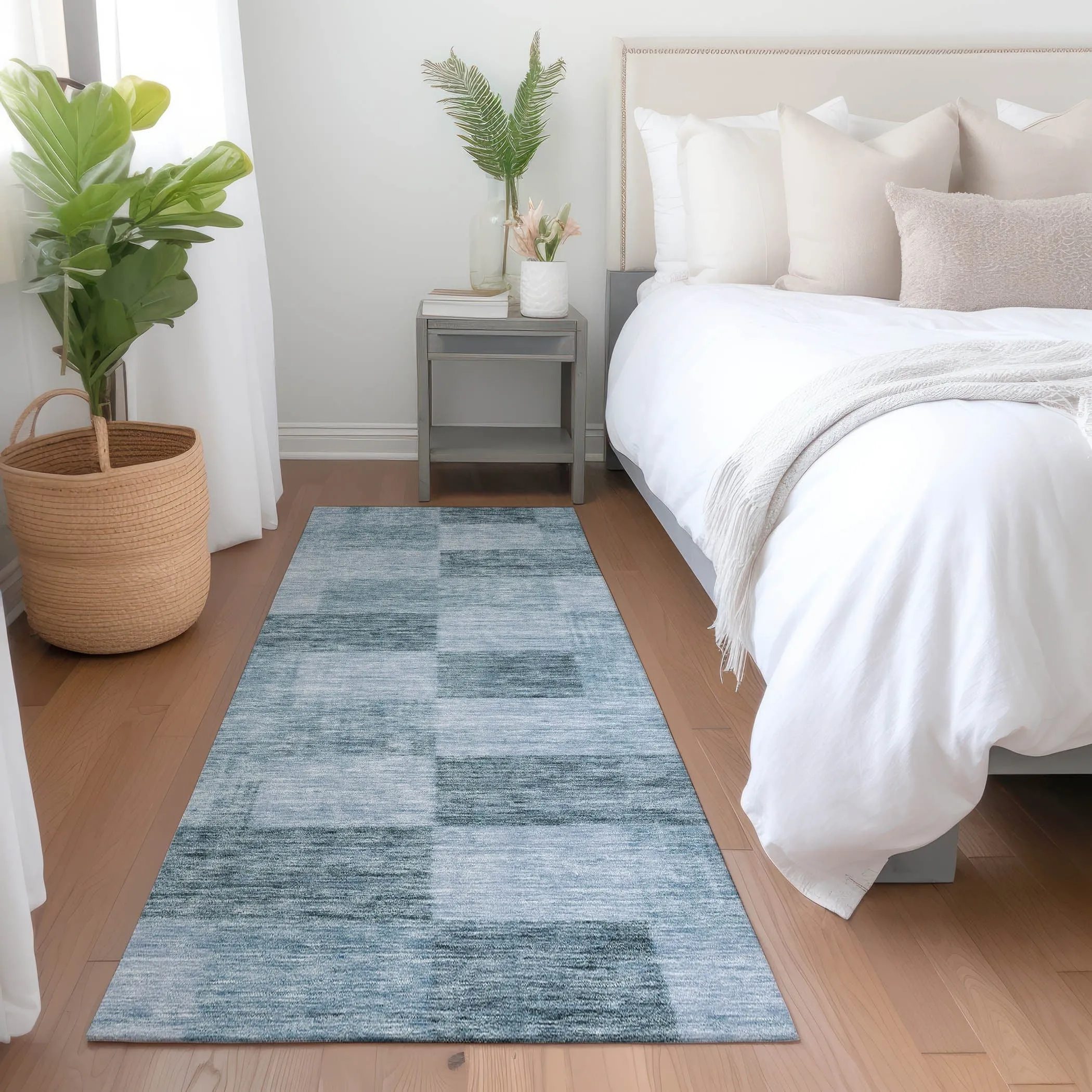 Machine Washable Indoor/ Outdoor Checker Chantille Rug