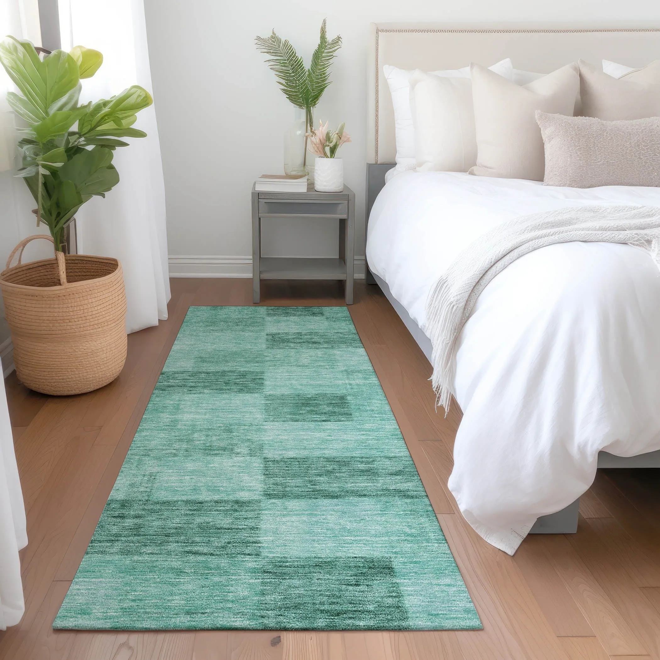 Machine Washable Indoor/ Outdoor Checker Chantille Rug