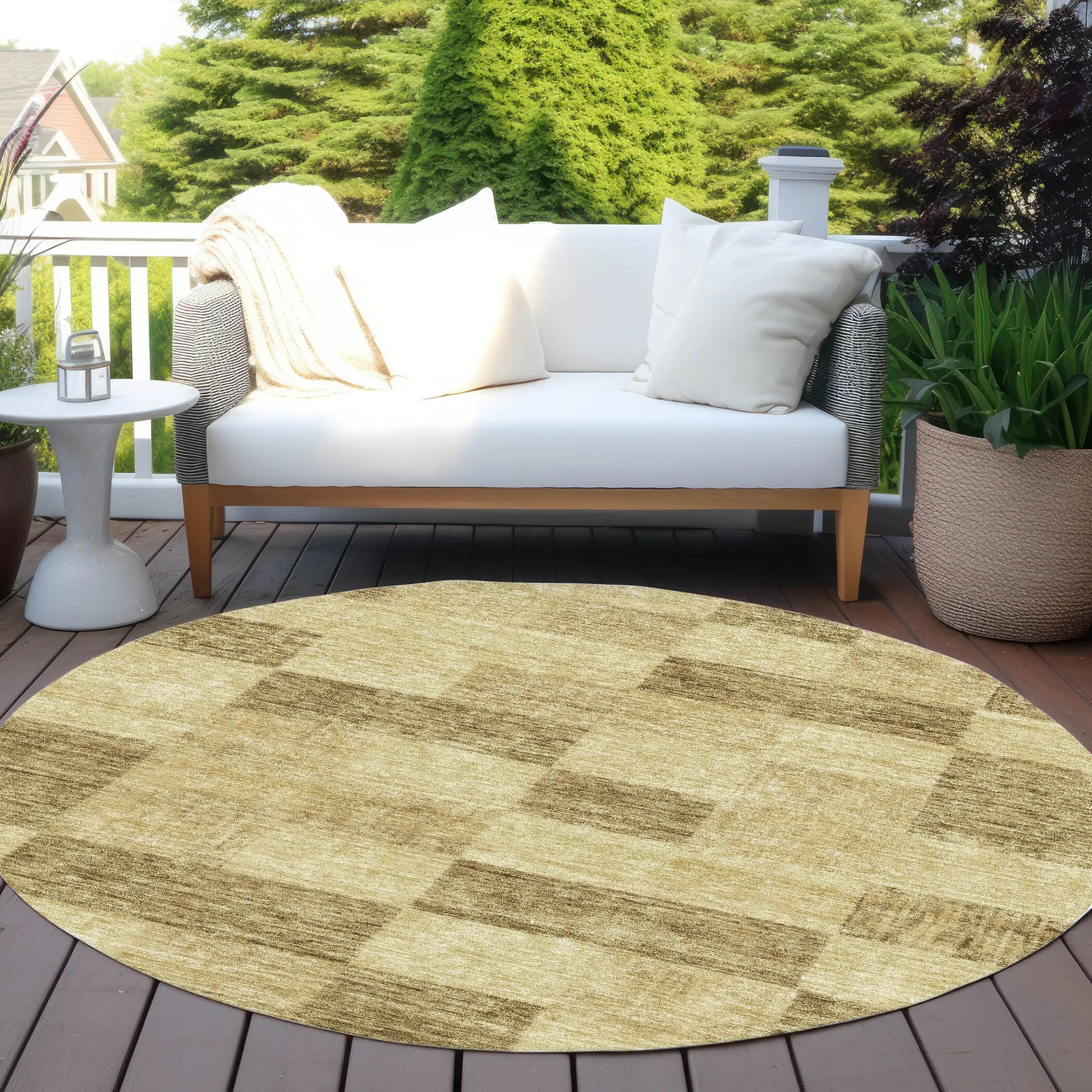 Machine Washable Indoor/ Outdoor Checker Chantille Rug