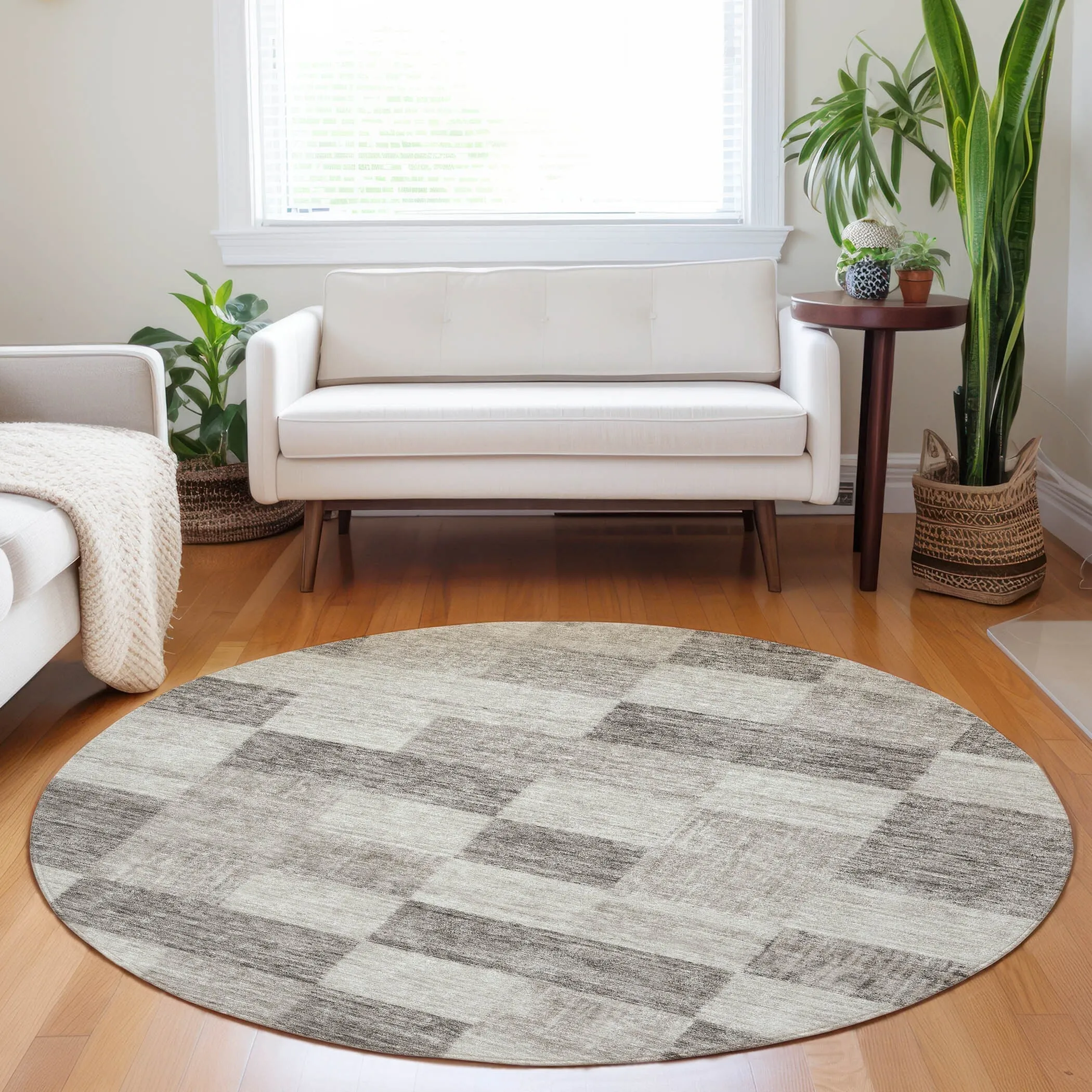 Machine Washable Indoor/ Outdoor Checker Chantille Rug