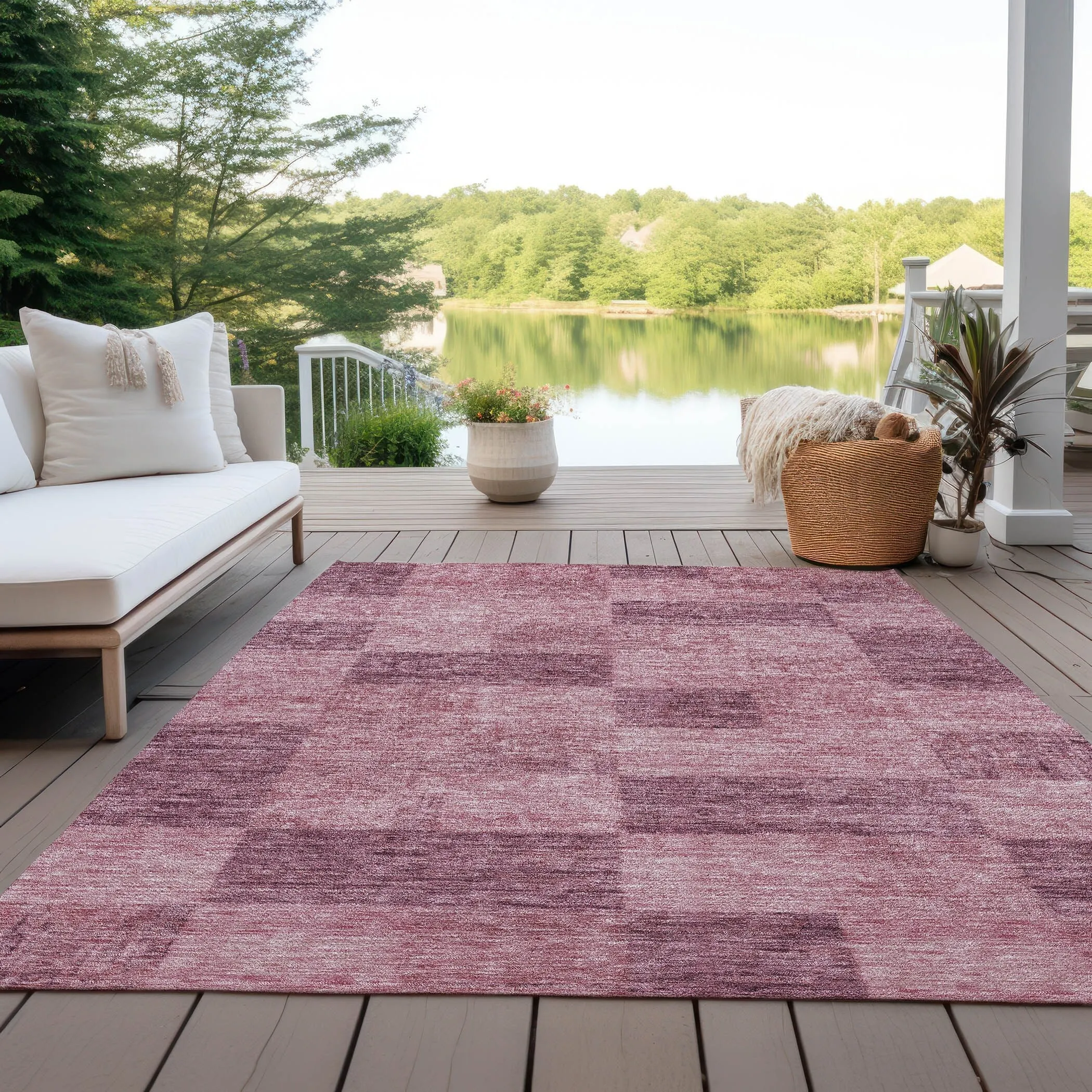 Machine Washable Indoor/ Outdoor Checker Chantille Rug