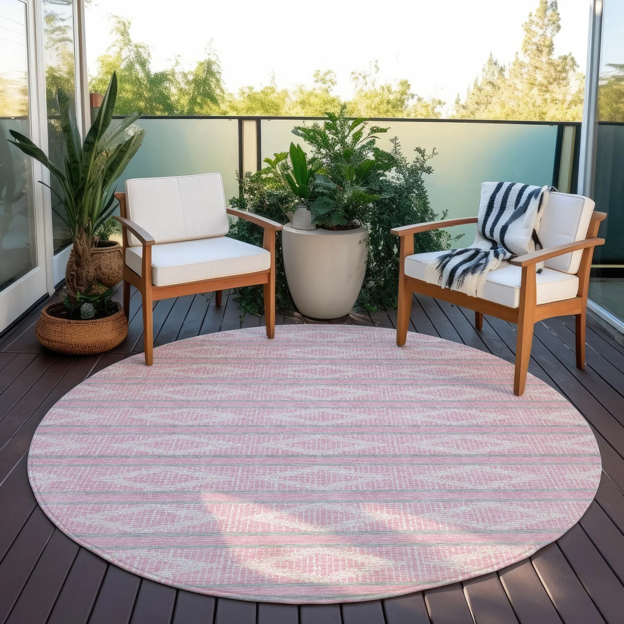 Machine Washable Indoor/ Outdoor Diamond Stripe Chantille Rug