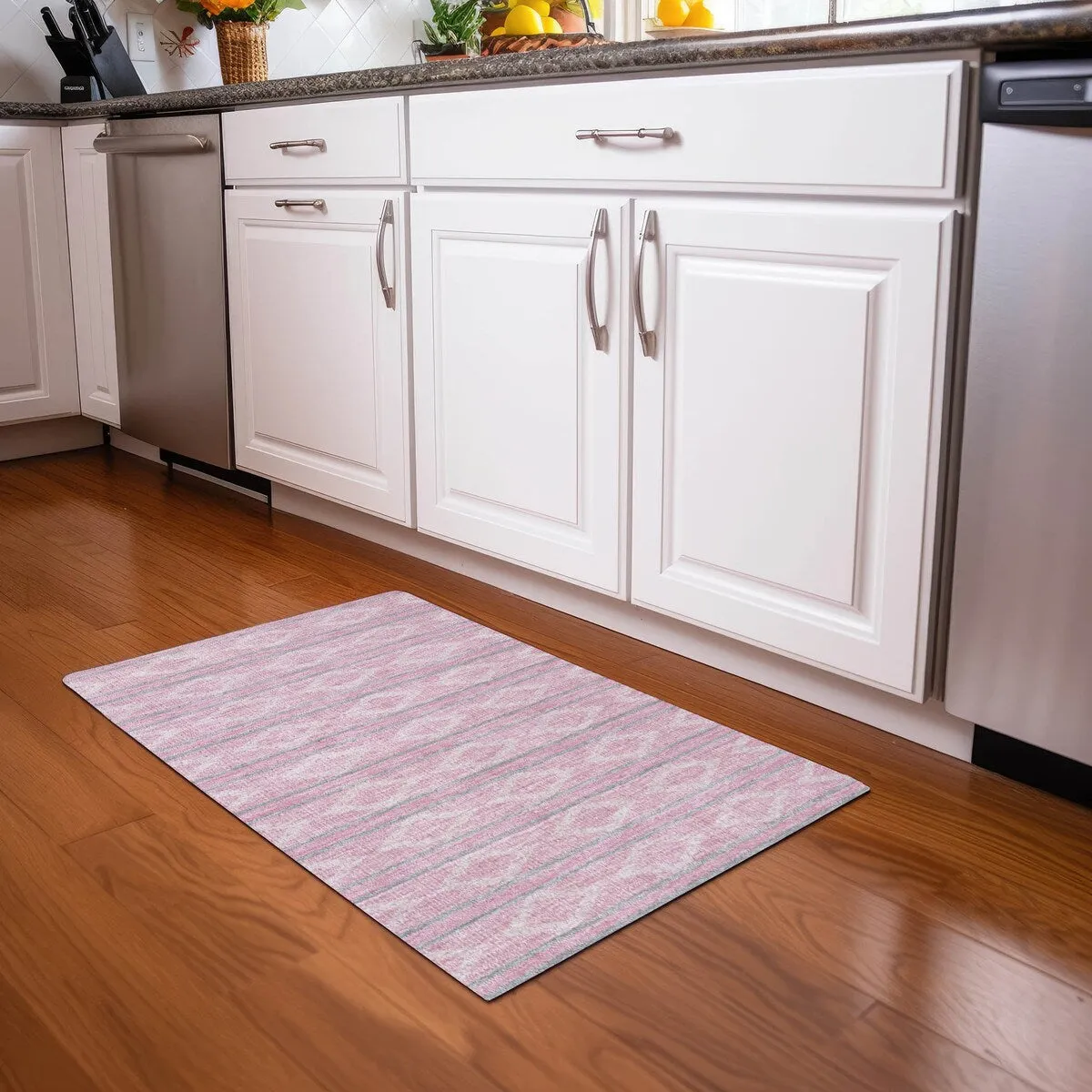 Machine Washable Indoor/ Outdoor Diamond Stripe Chantille Rug