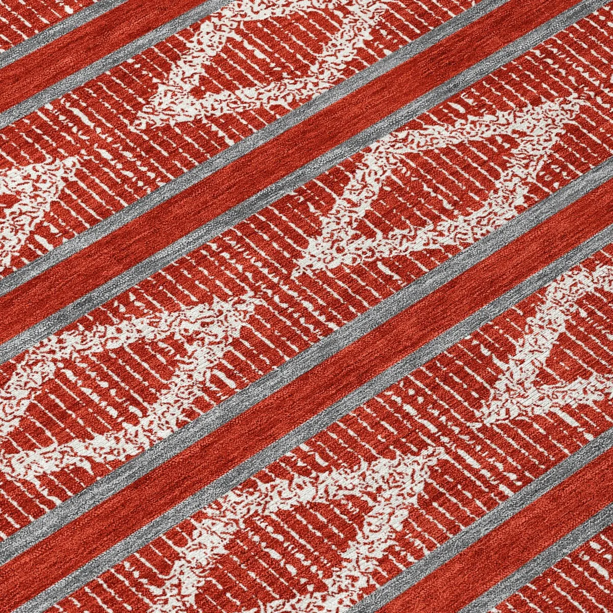 Machine Washable Indoor/ Outdoor Diamond Stripe Chantille Rug