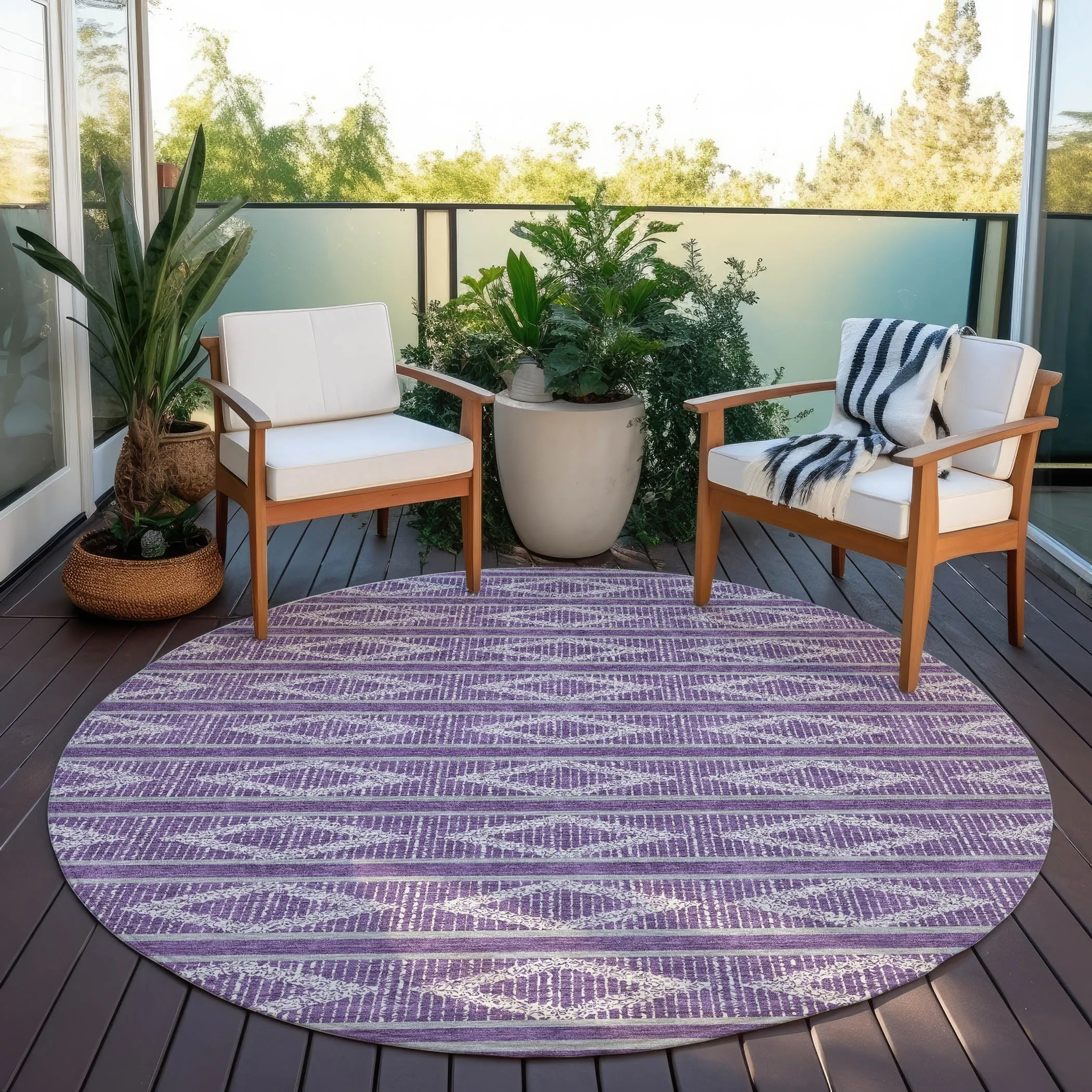 Machine Washable Indoor/ Outdoor Diamond Stripe Chantille Rug