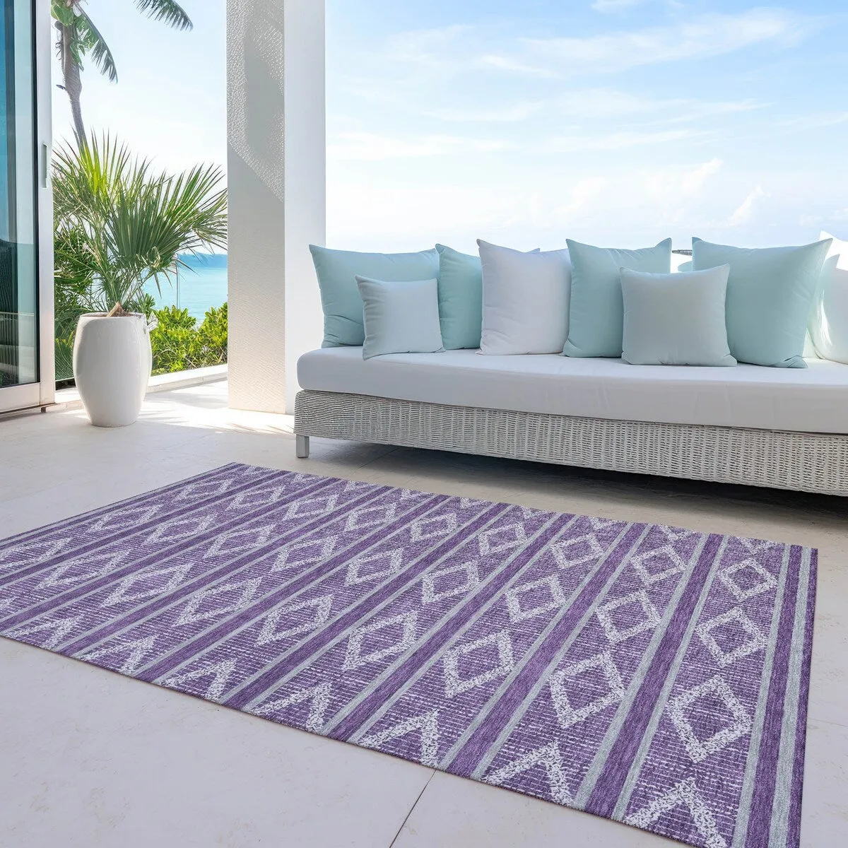 Machine Washable Indoor/ Outdoor Diamond Stripe Chantille Rug
