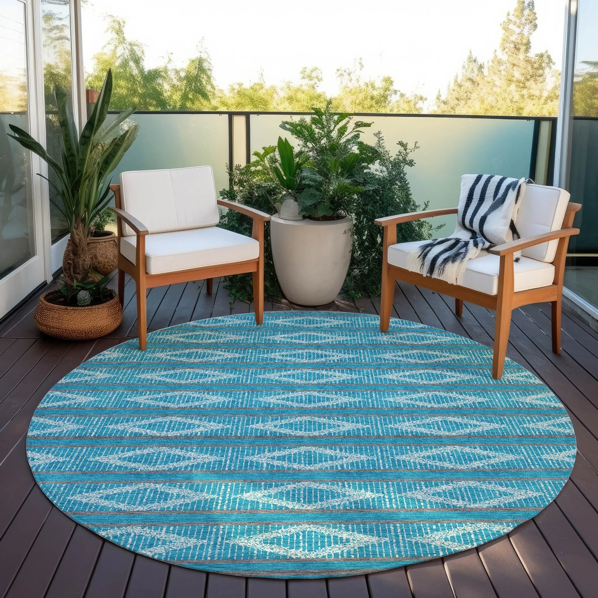 Machine Washable Indoor/ Outdoor Diamond Stripe Chantille Rug