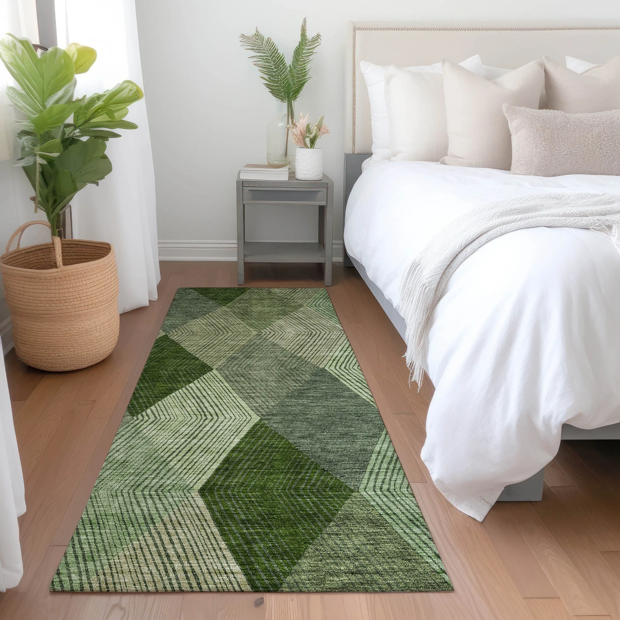 Machine Washable Indoor/ Outdoor Diamond Stripes Chantille Rug