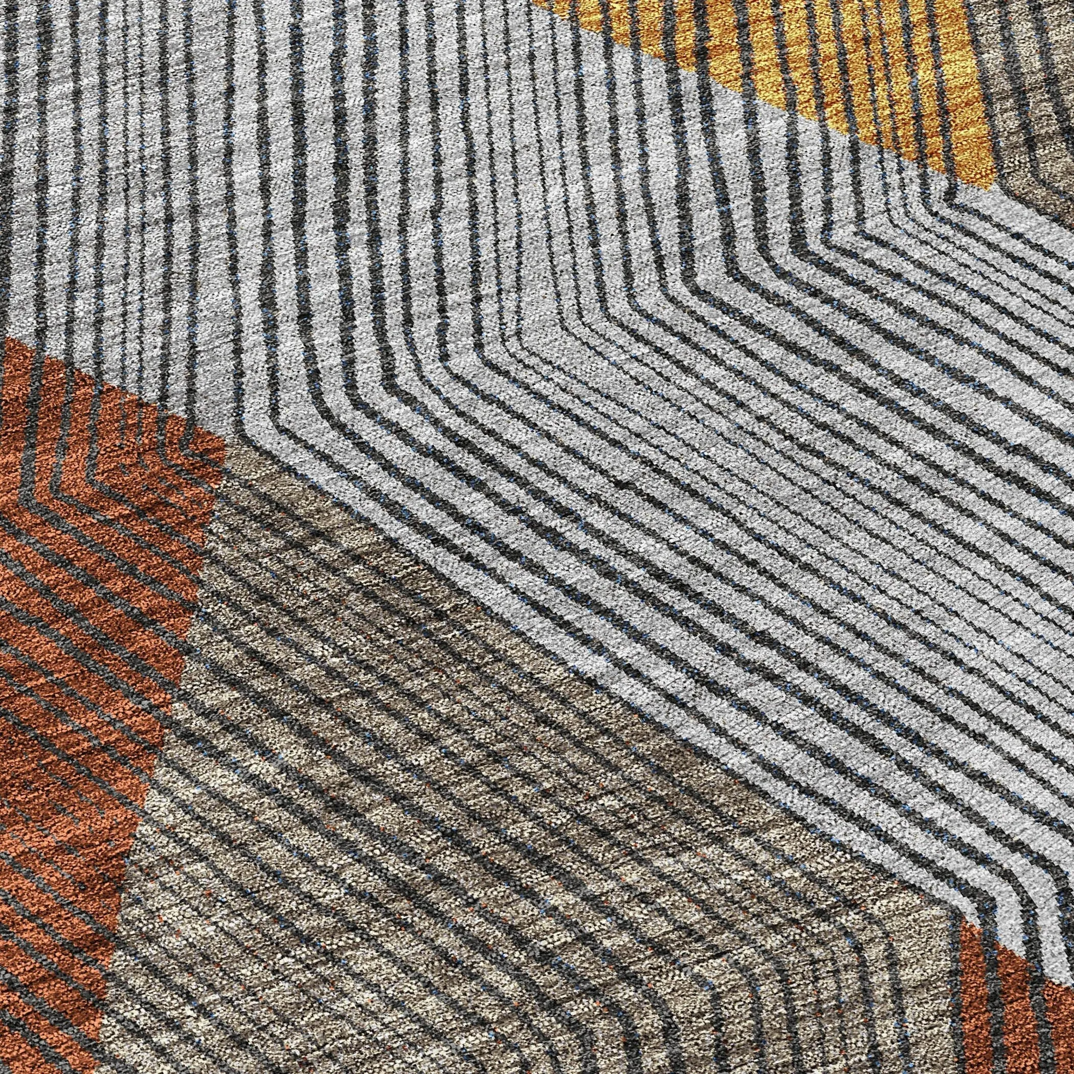 Machine Washable Indoor/ Outdoor Diamond Stripes Chantille Rug