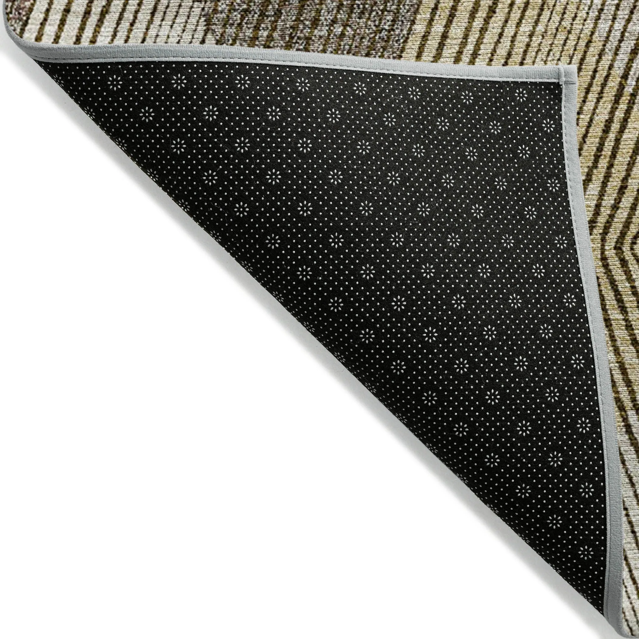 Machine Washable Indoor/ Outdoor Diamond Stripes Chantille Rug
