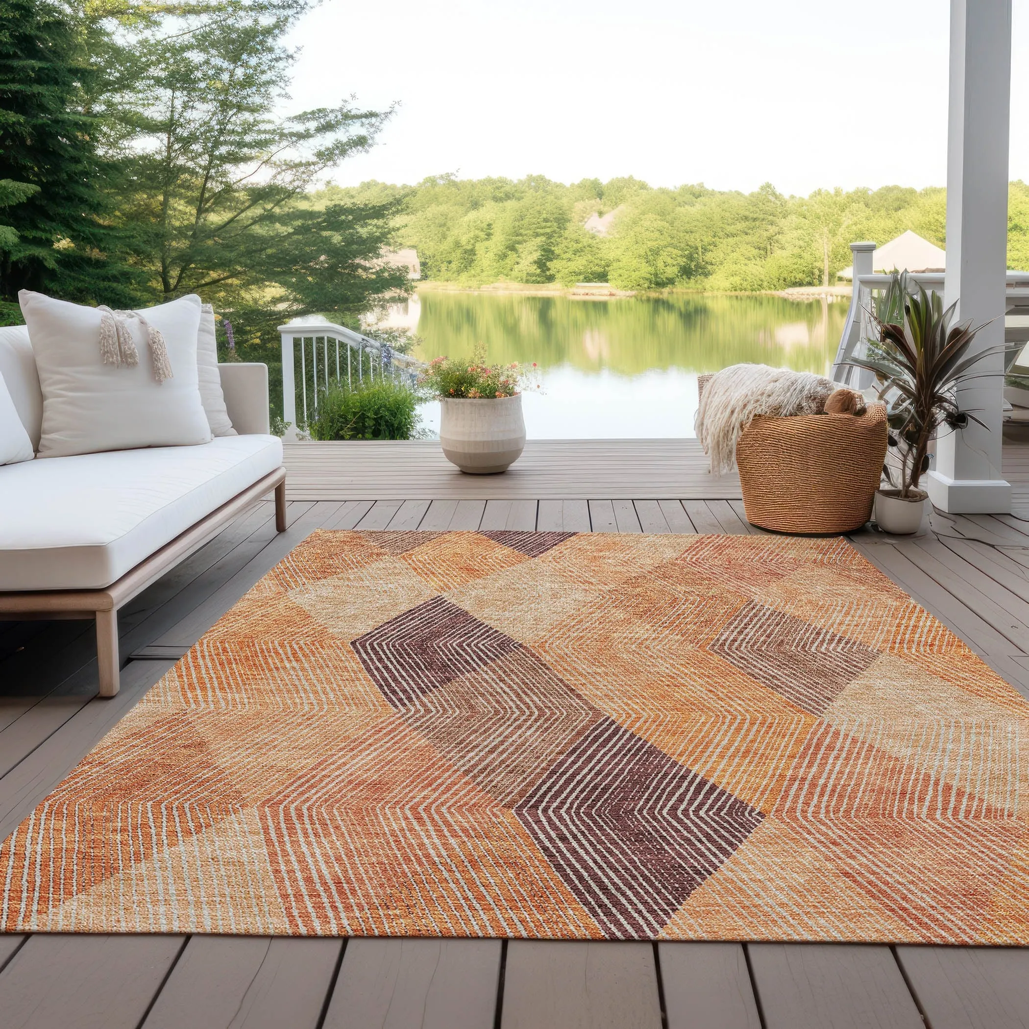 Machine Washable Indoor/ Outdoor Diamond Stripes Chantille Rug