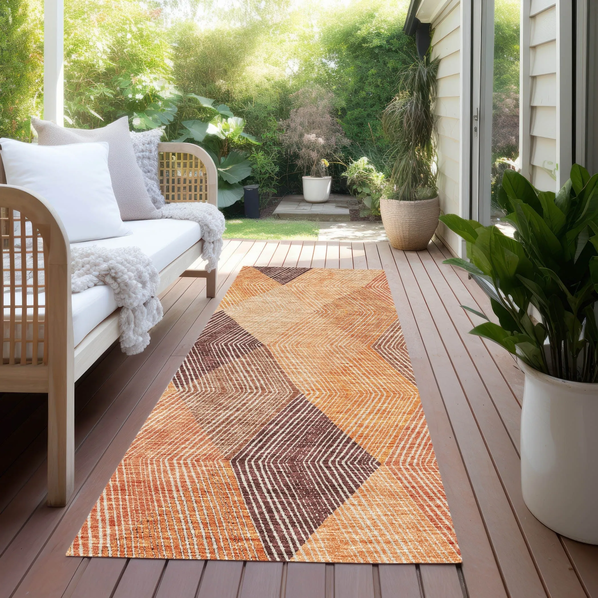 Machine Washable Indoor/ Outdoor Diamond Stripes Chantille Rug